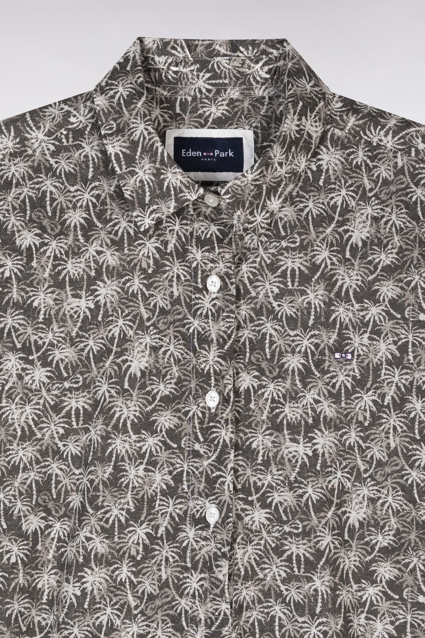 Short-sleeved dress in khaki cotton with palm tree print and relaxed fit