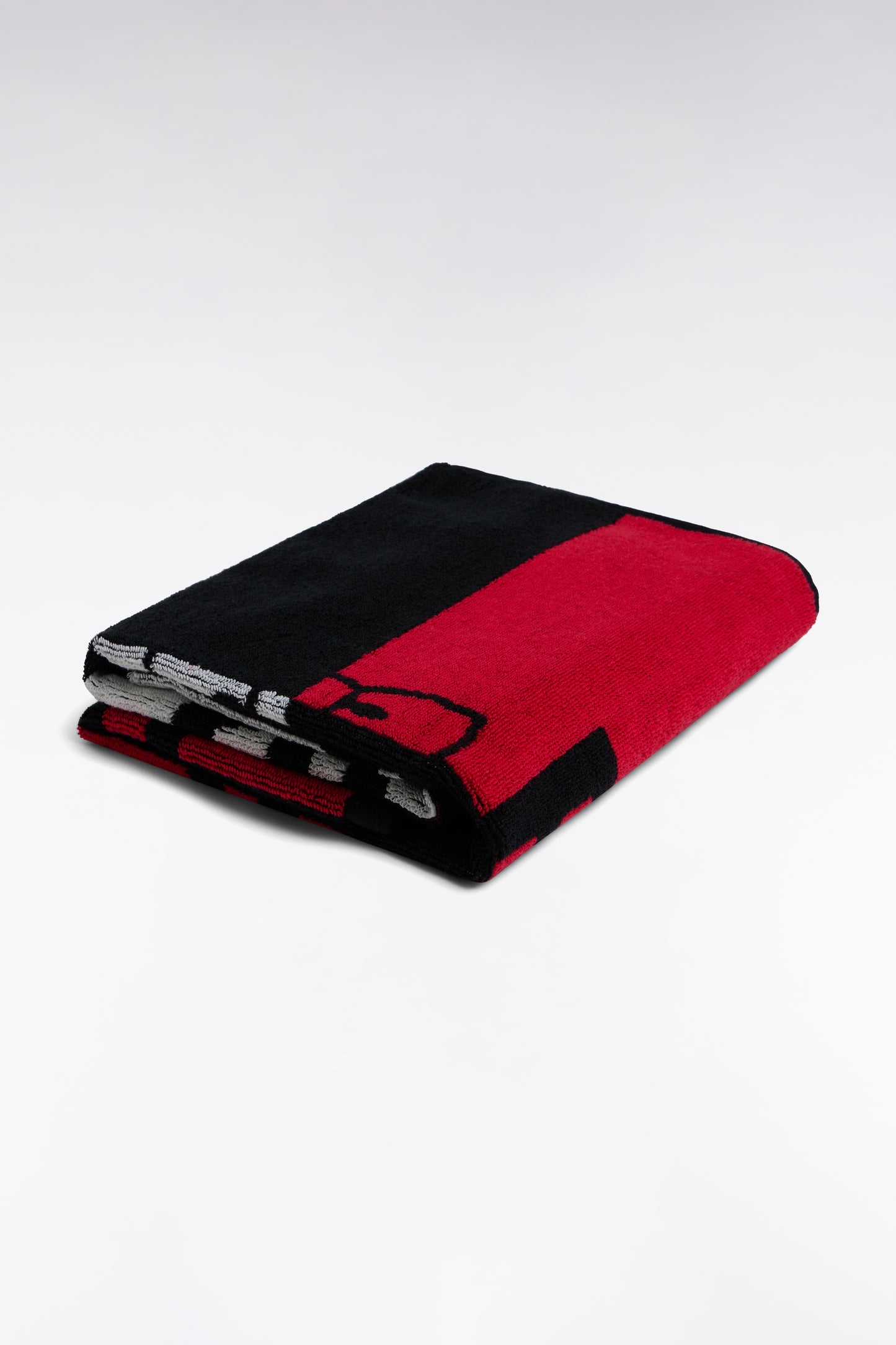 Eden Park logo fuchsia beach towel in cotton