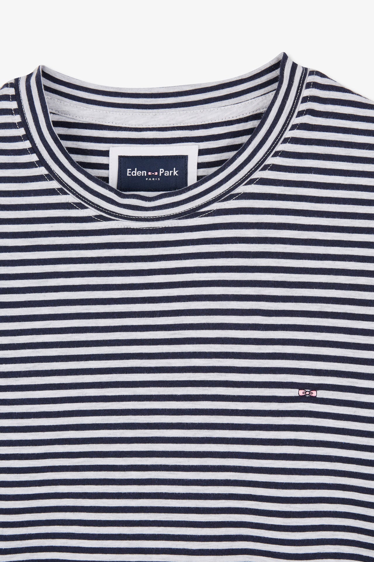Navy blue short-sleeved striped T-shirt