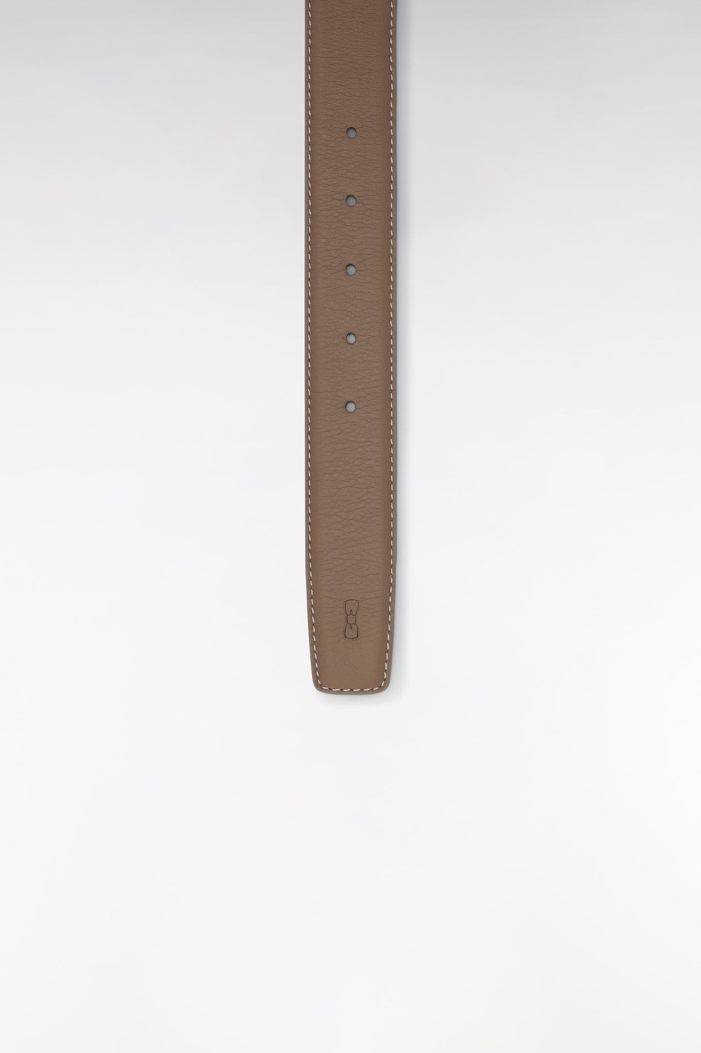 Ceinture en cuir lisse beige surpiqûres blanches