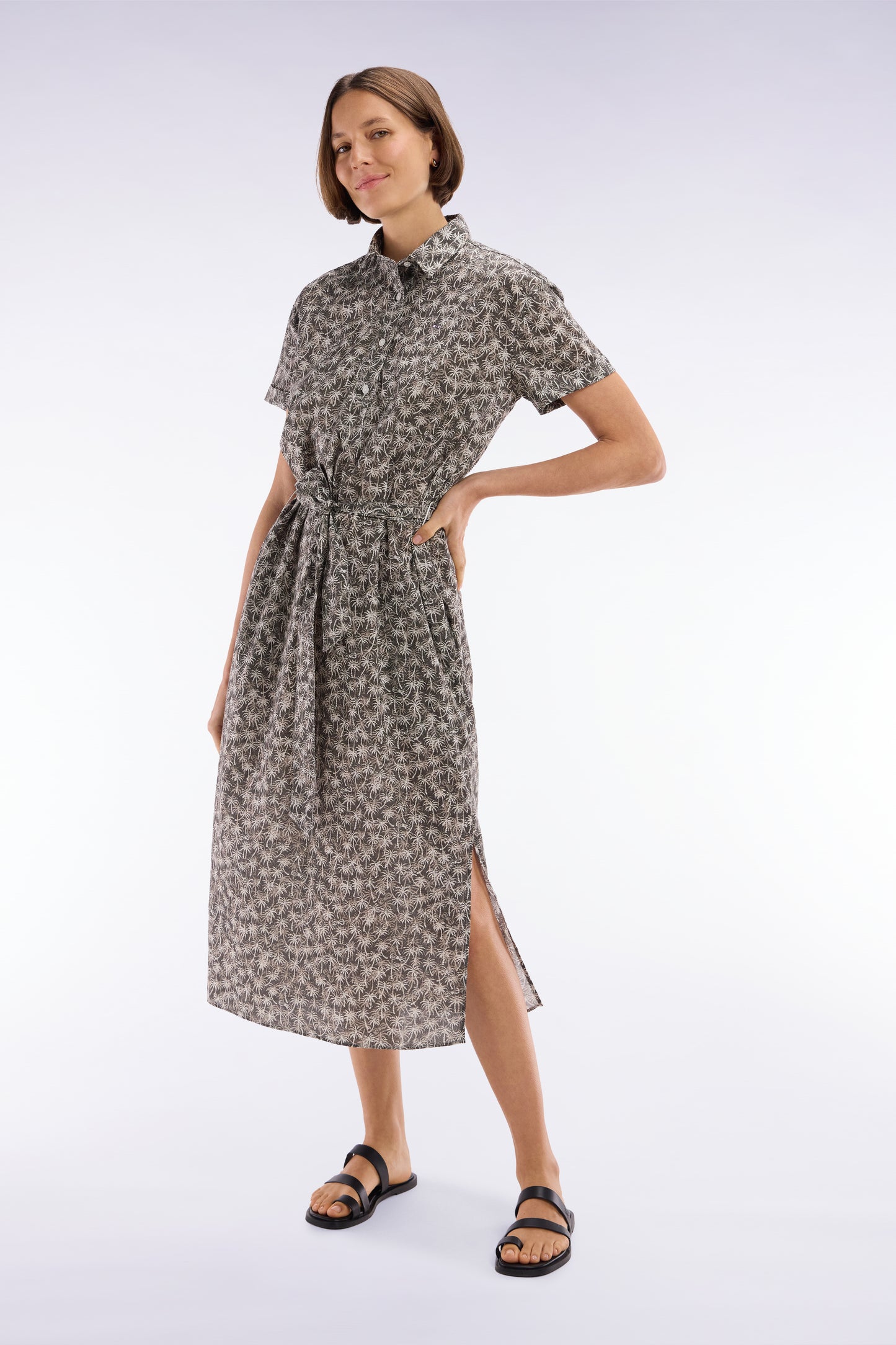 Short-sleeved dress in khaki cotton with palm tree print and relaxed fit