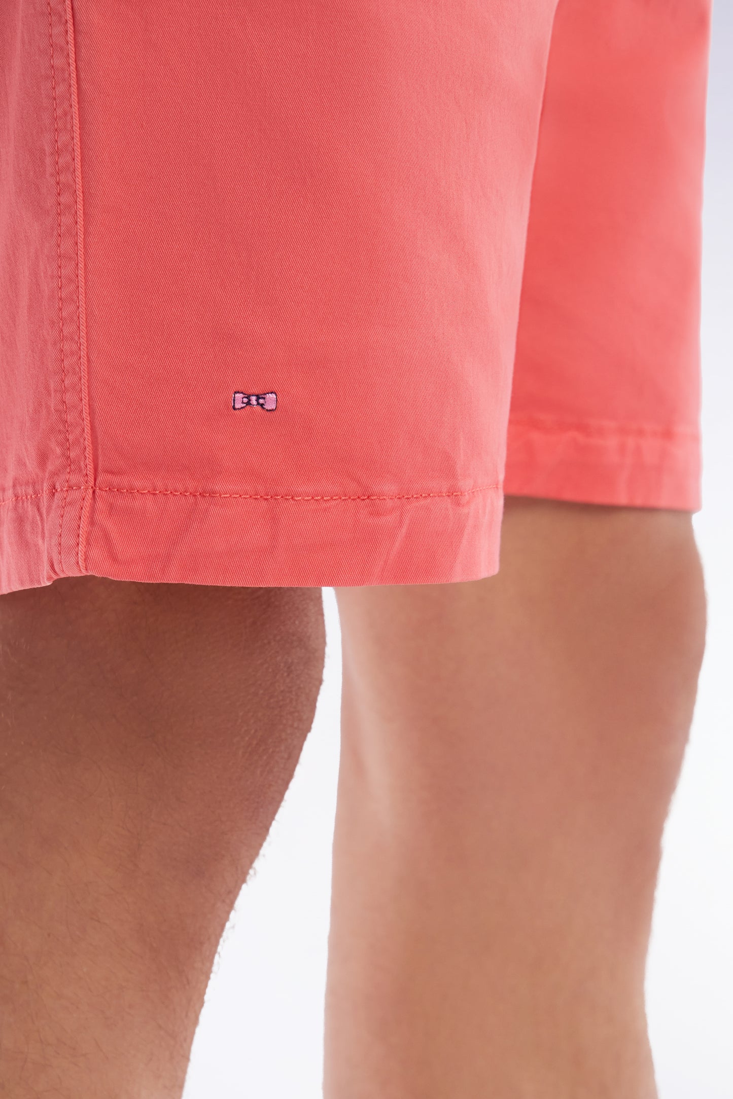 Short à taille élastique en coton stretch uni rose saumon