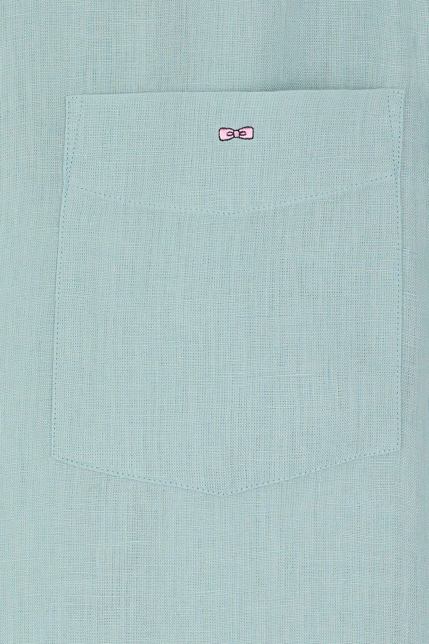 Chemise en lin vert d'eau unie coupe droite