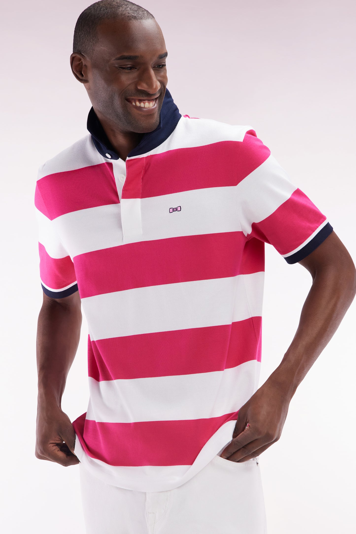 Maillot à manches courtes en coton Pima cerclé fuchsia et blanc coupe droite