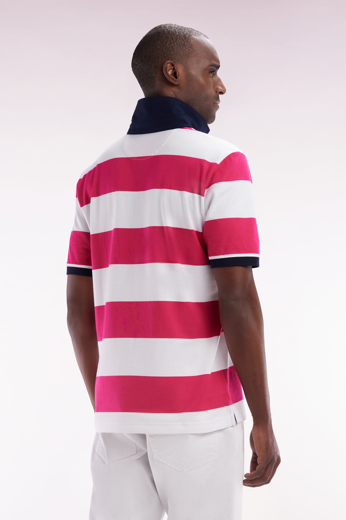 Maillot à manches courtes en coton Pima cerclé fuchsia et blanc coupe droite