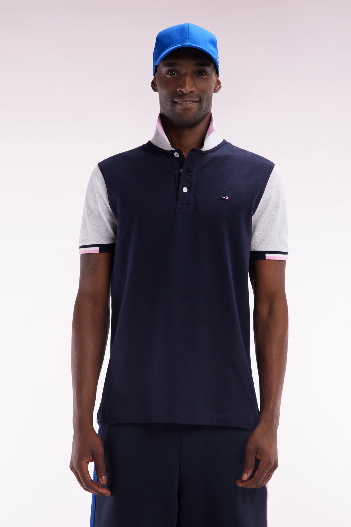 Polo à manches courtes colorblock en coton rose coupe droite