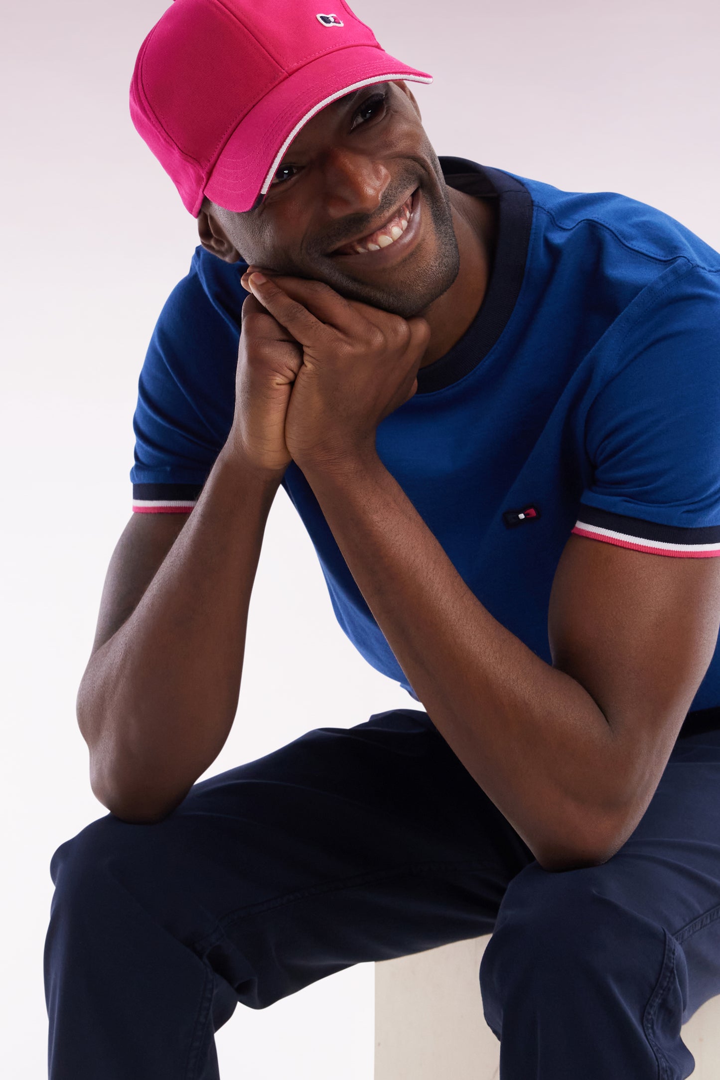 T-shirt en coton bleu broderie dos coupe droite