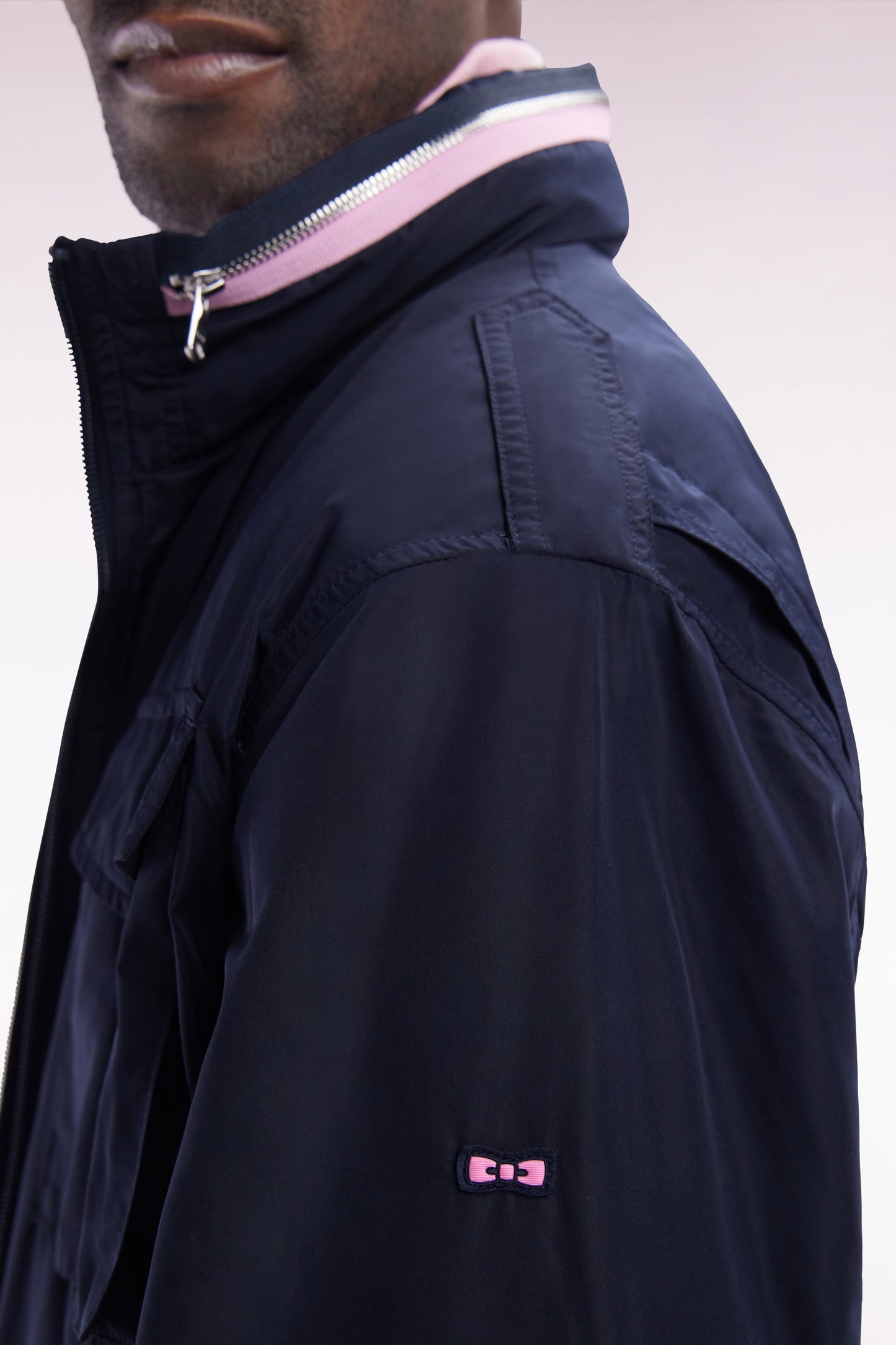 Short 4-pocket parka with stand-up collar and hood in navy blue polyamide