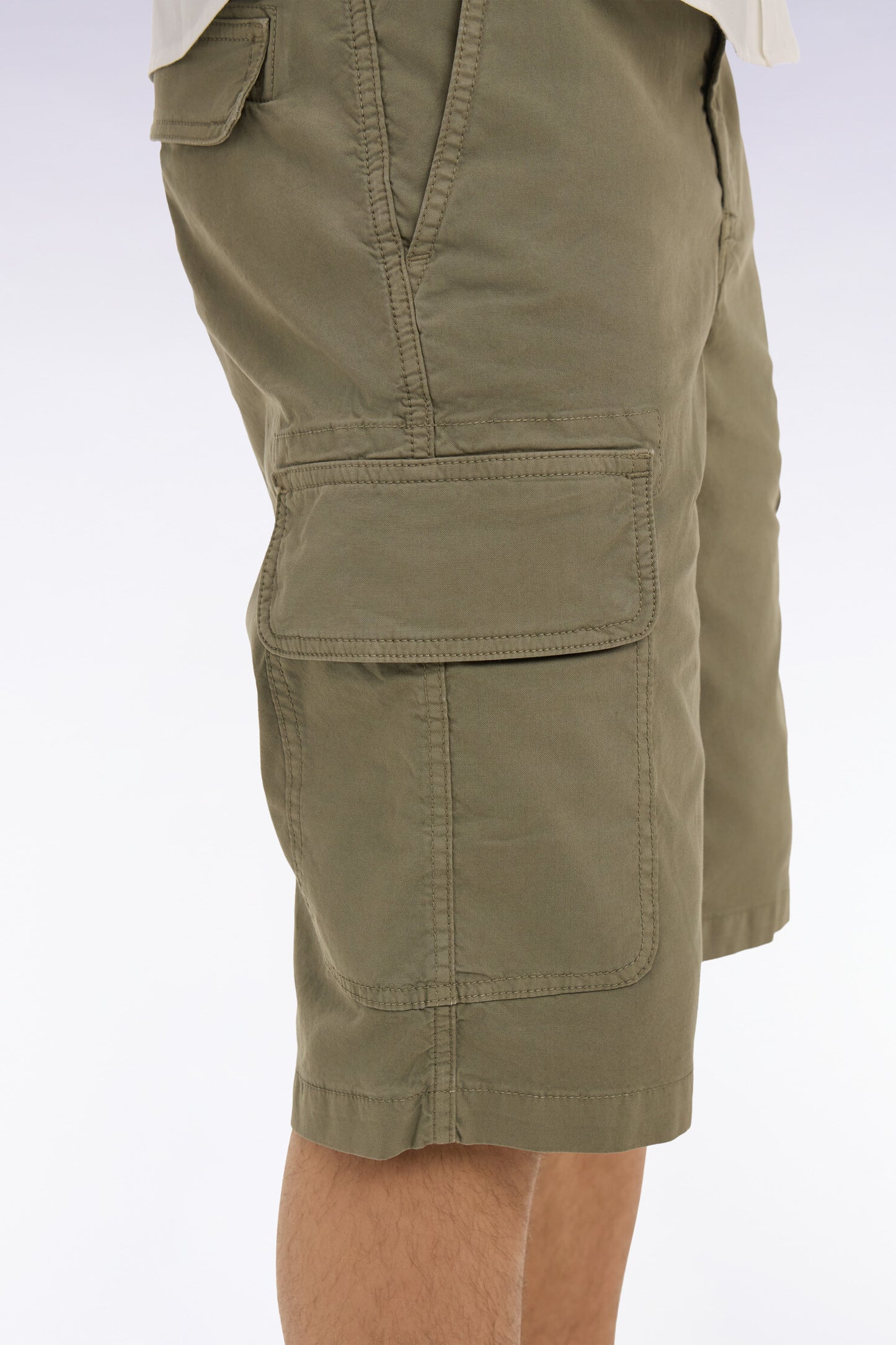 Bermuda cargo en coton kaki