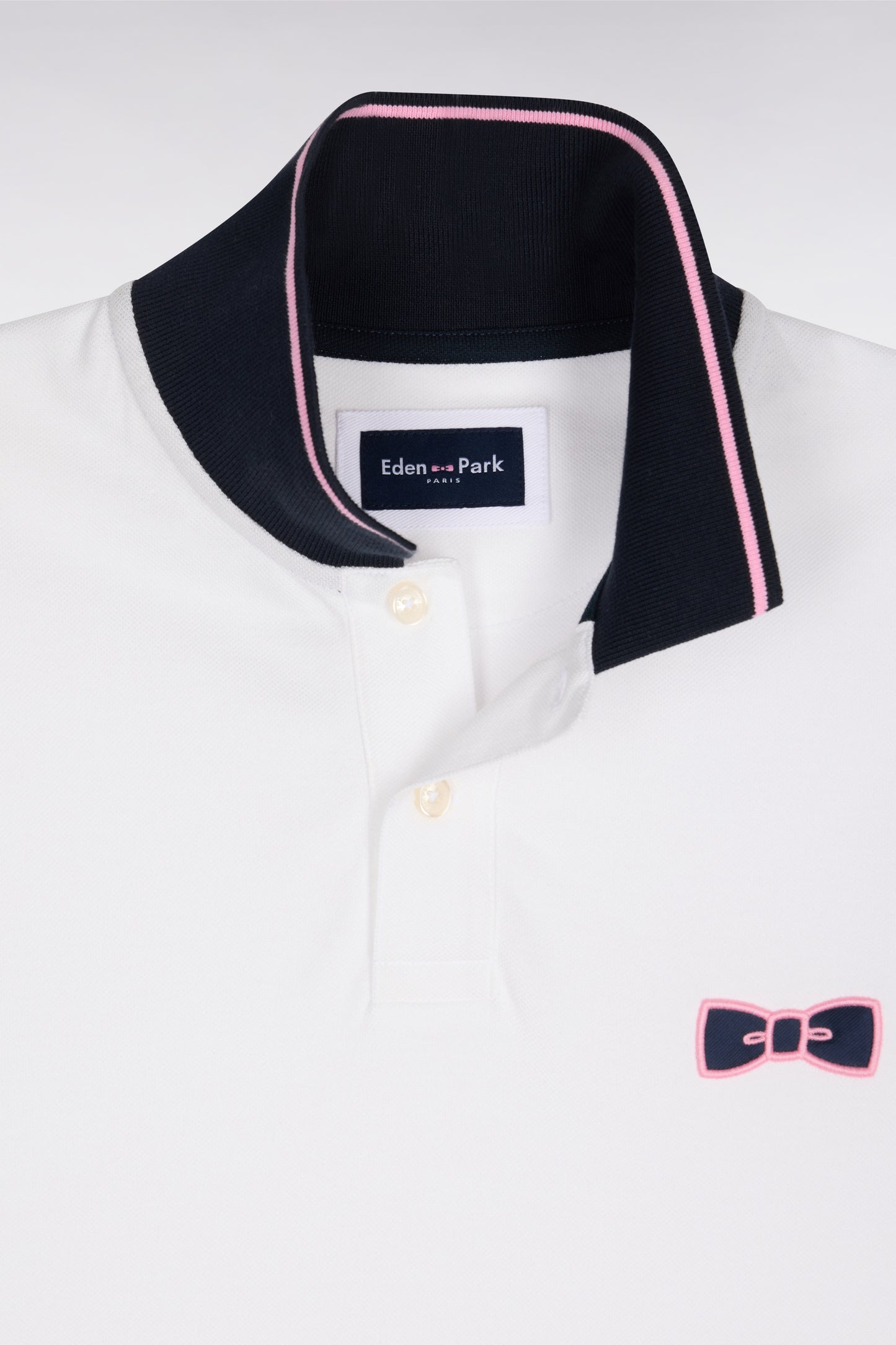 Polo à manches courtes en coton blanc à broderie patchée coupe regular