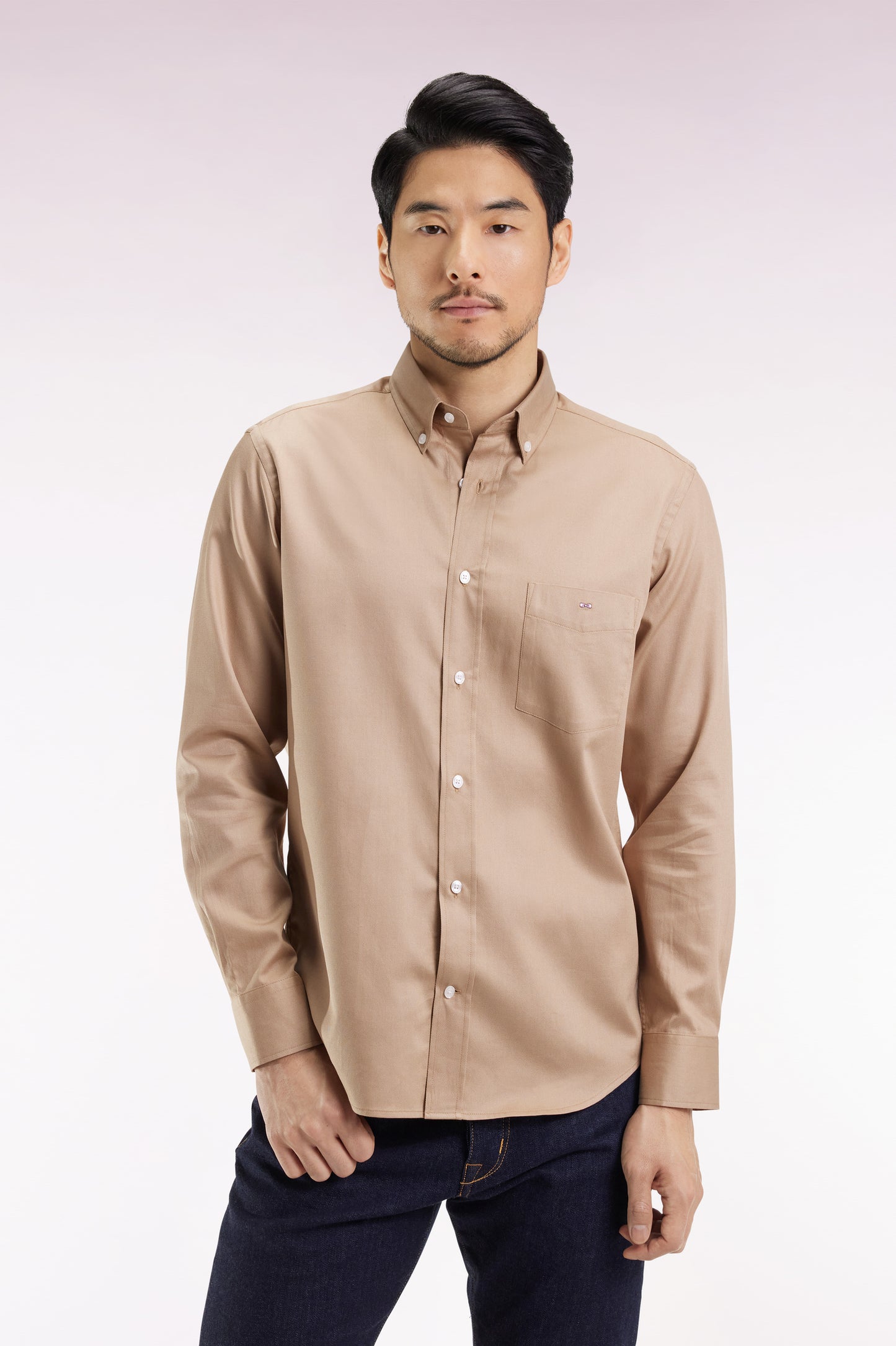 Chemise en coton piqué beige coupe droite