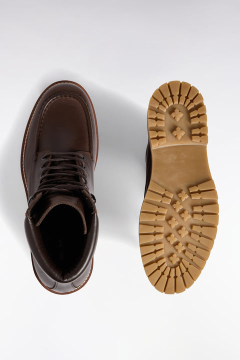 Smooth brown leather lace-up boots - Image 2