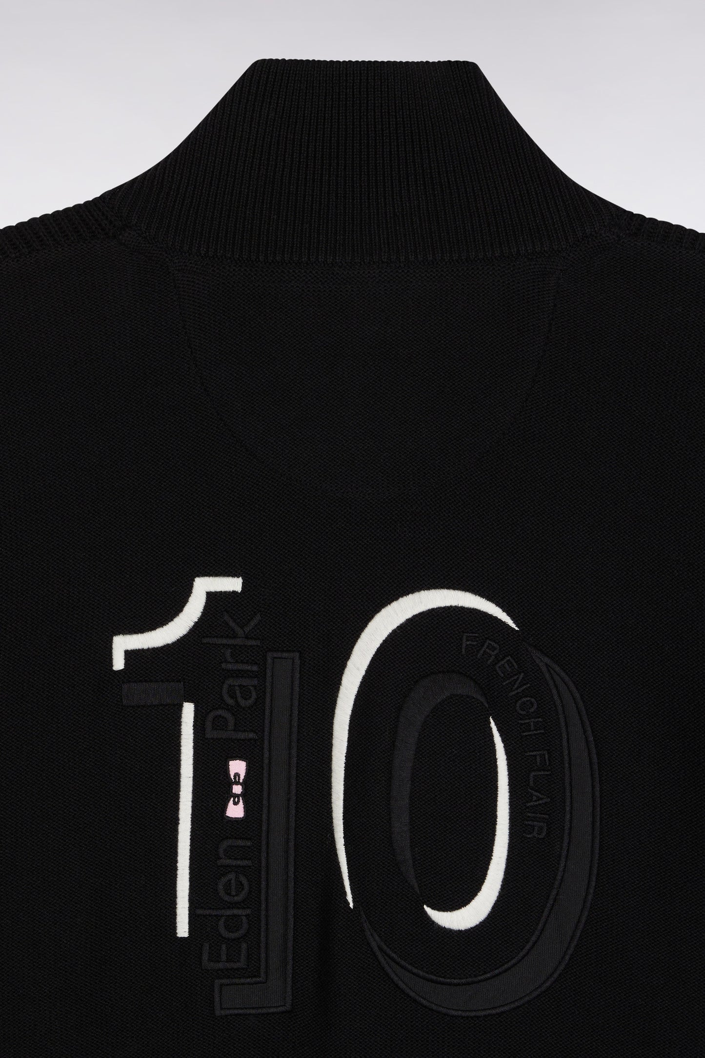 Cardigan zippé en coton noir à rayures grises coupe droite