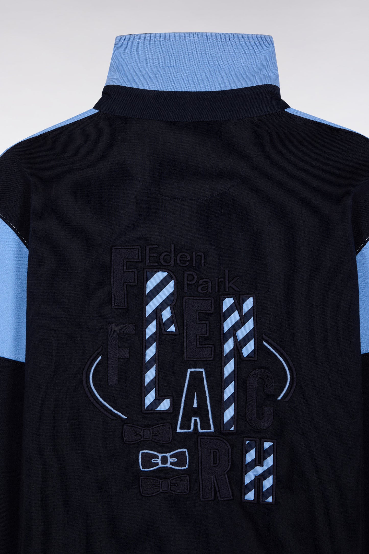 Long-sleeved jersey in two-tone navy and sky jersey, straight cut