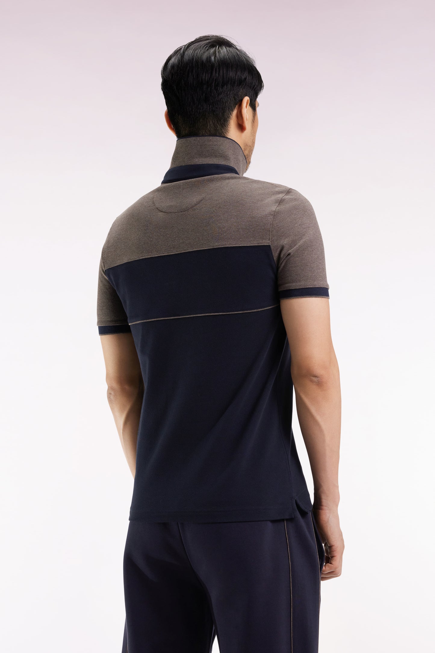 Polo bicolore manches courtes en piqué coton stretch marine coupe slim