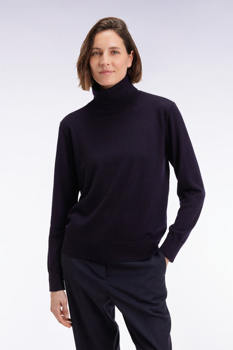 Pull à col roulé en laine mérinos marine - Image 1