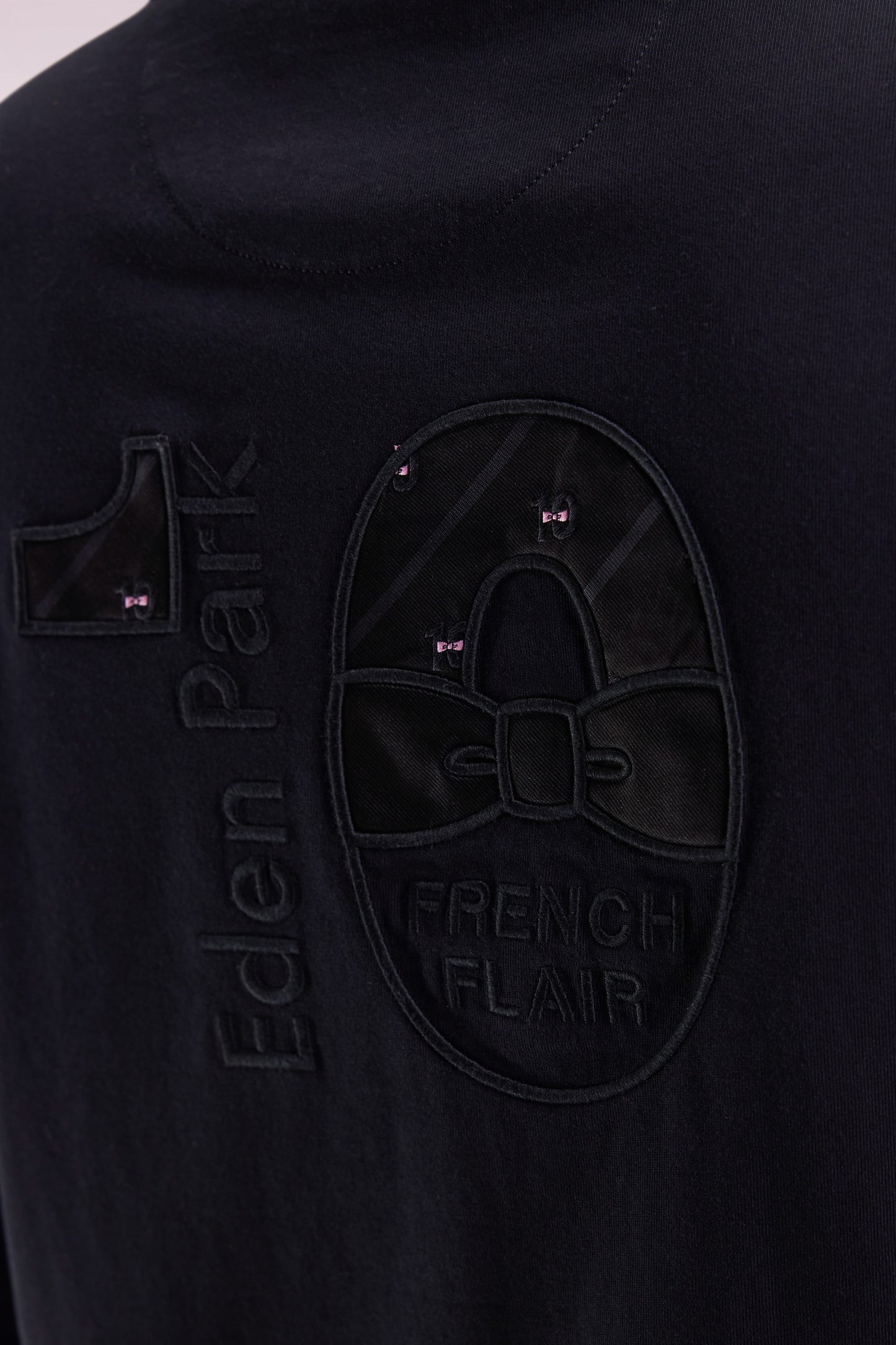 Long-sleeved round-neck T-shirt in black cotton