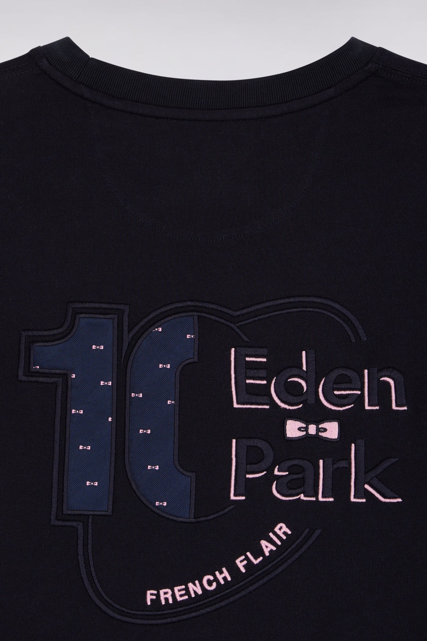 Long-sleeved navy cotton T-shirt with striped sleeves