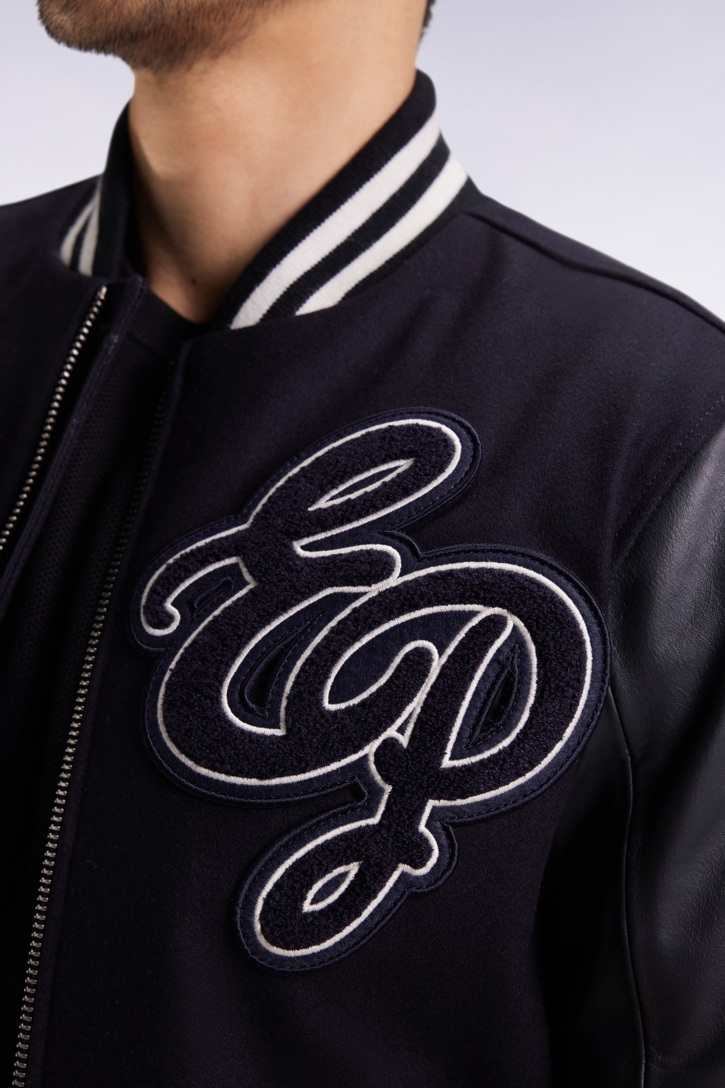 Blouson teddy bimatière manches cuir marine