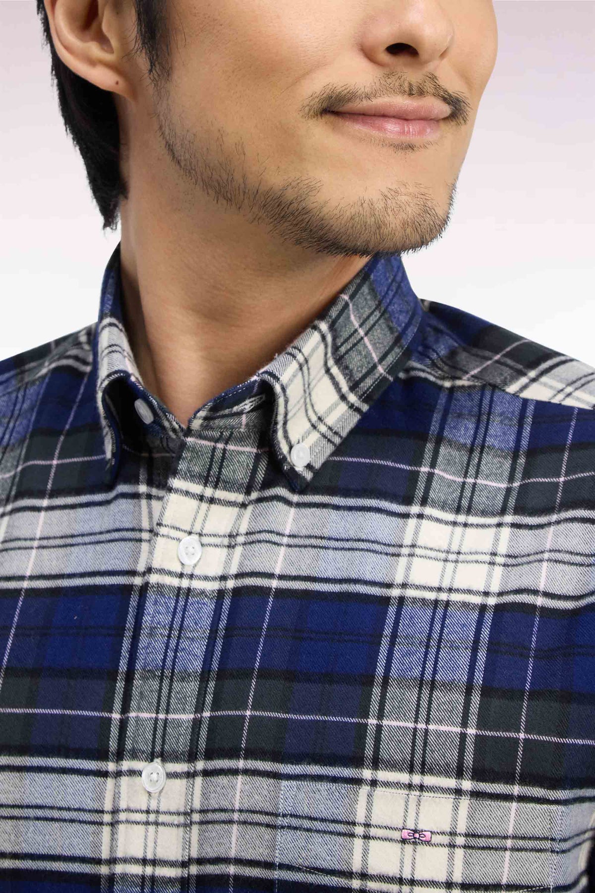 Chemise à carreaux en coton vert et marine coupe droite