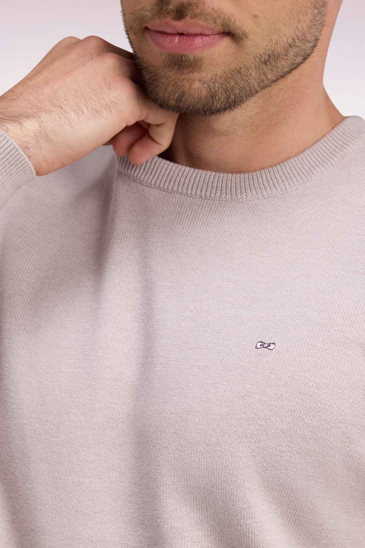 Pull col rond en laine et coton gris coupe droite