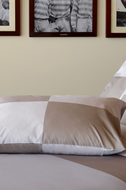 2 grey rectangular cut and sewn pillowcases - Beau plongeon - Image 1