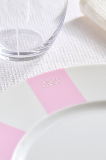 Lot de 6 assiettes à dessert creuses roses en porcelaine de Limoges - Image 3