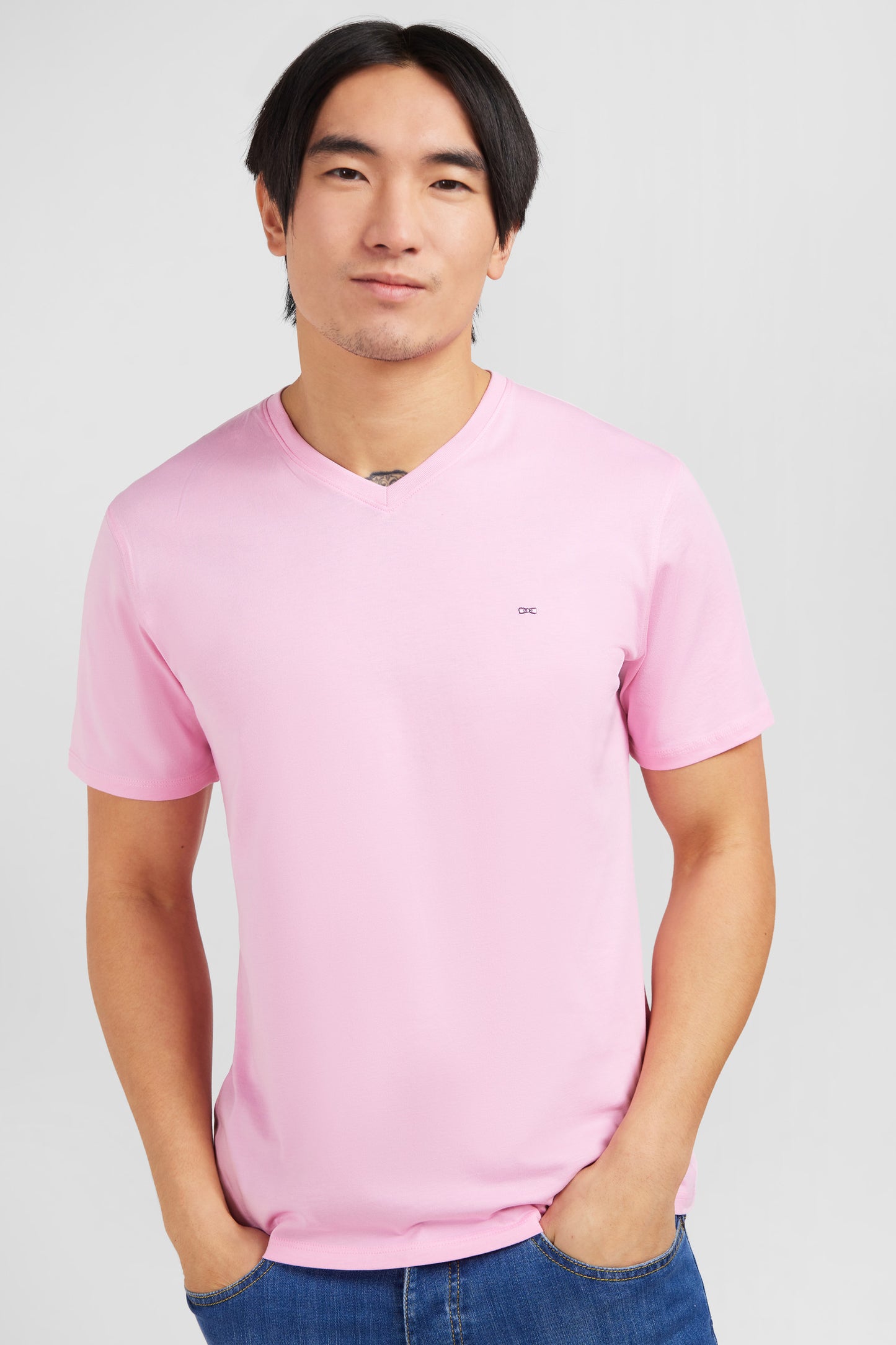 T-shirt rose col V à manches courtes