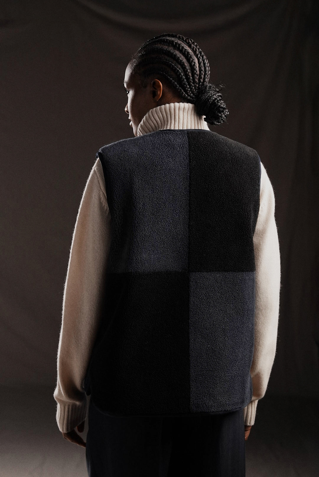PAP'Atelier reversible cut and sew sleeveless cardigan