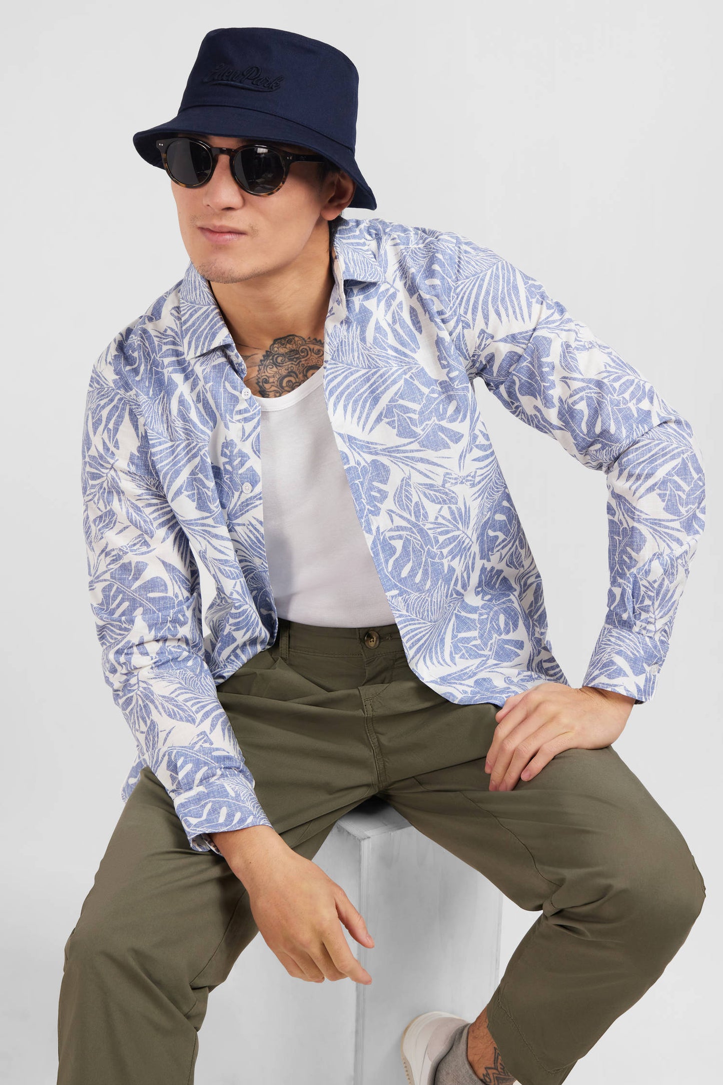 Chemise à imprimé feuilles exclusif
