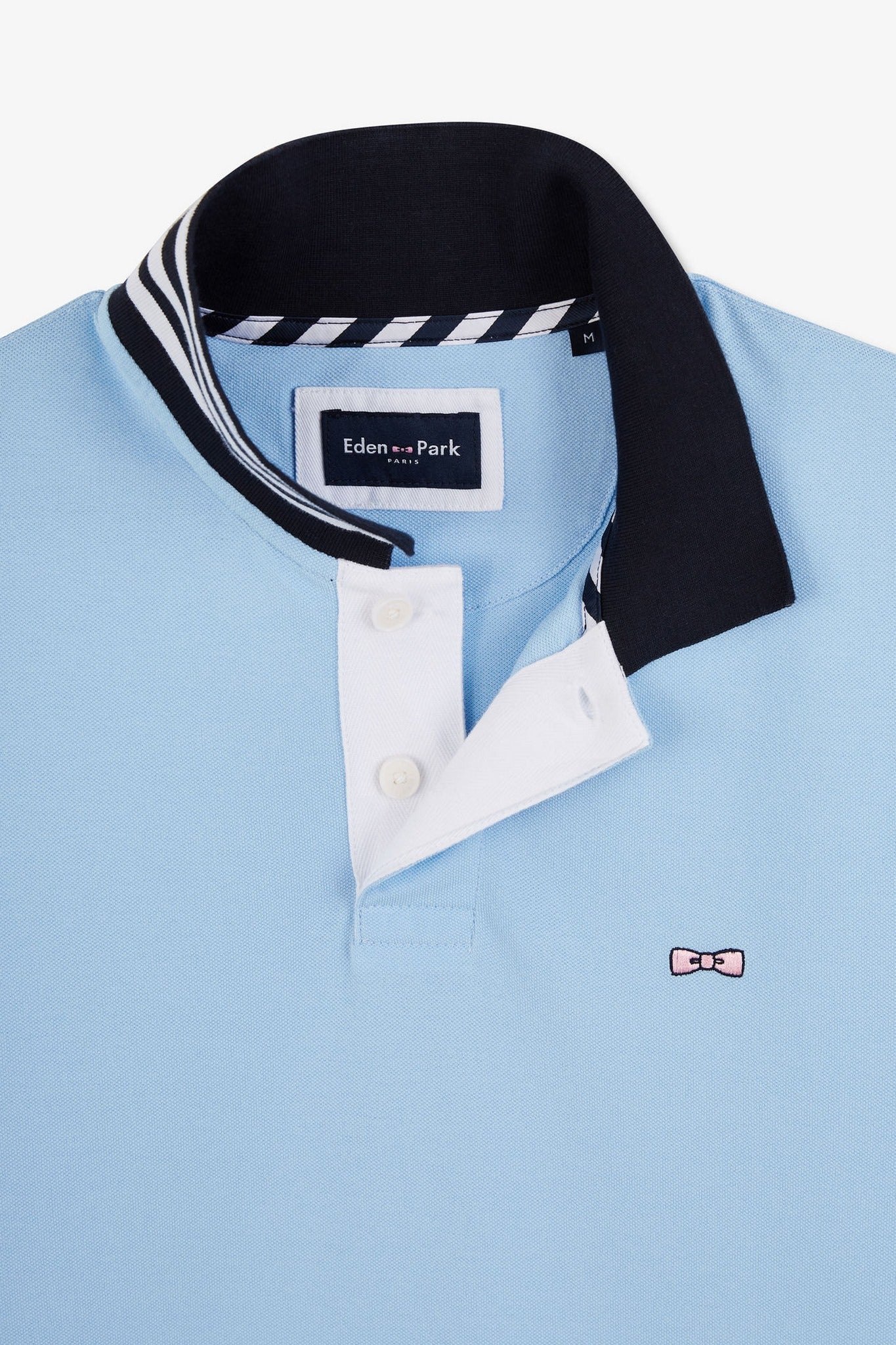 Light blue short-sleeved polo shirt number 10