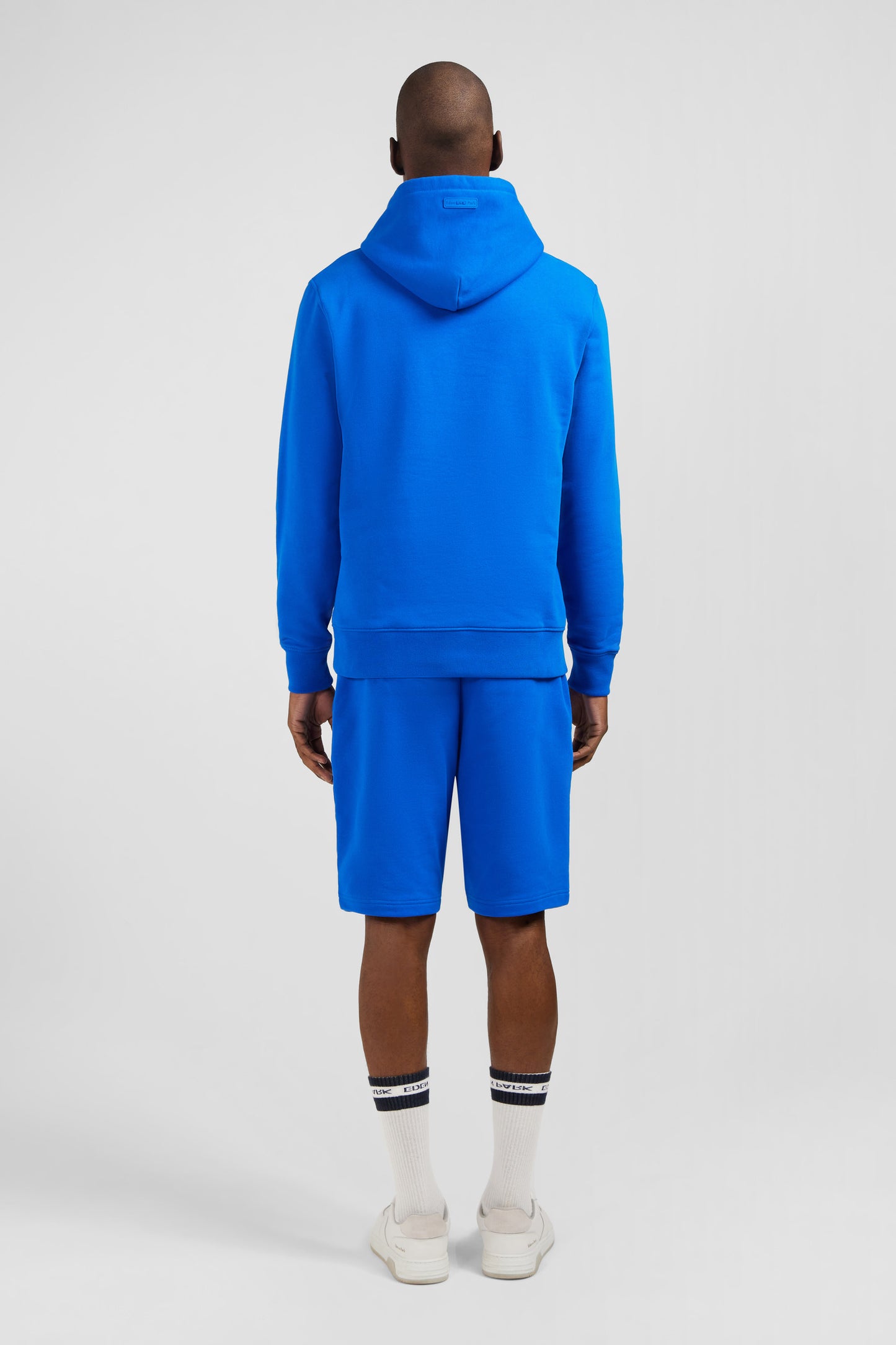 Sweat bleu uni à capuche