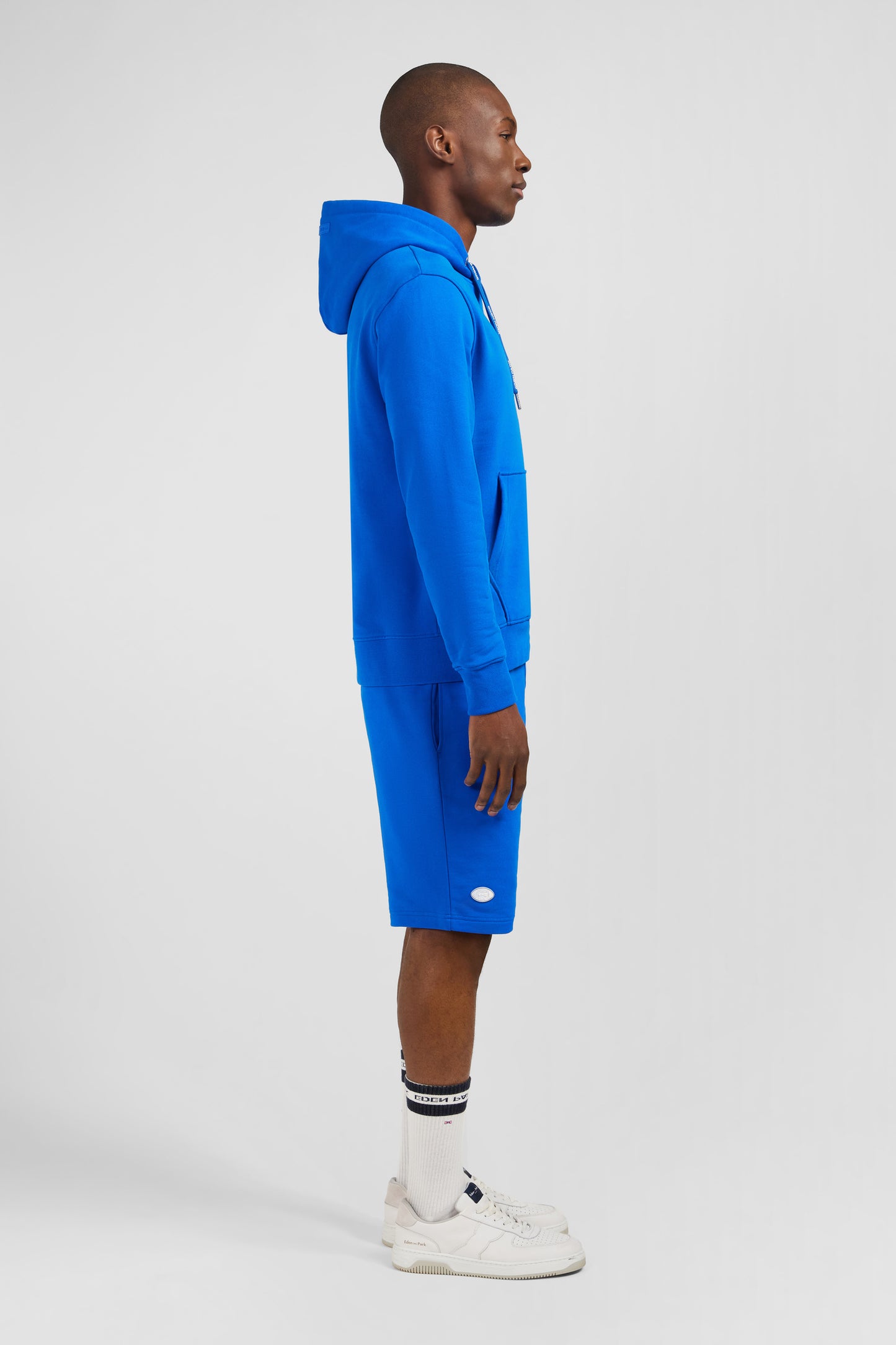 Sweat bleu uni à capuche