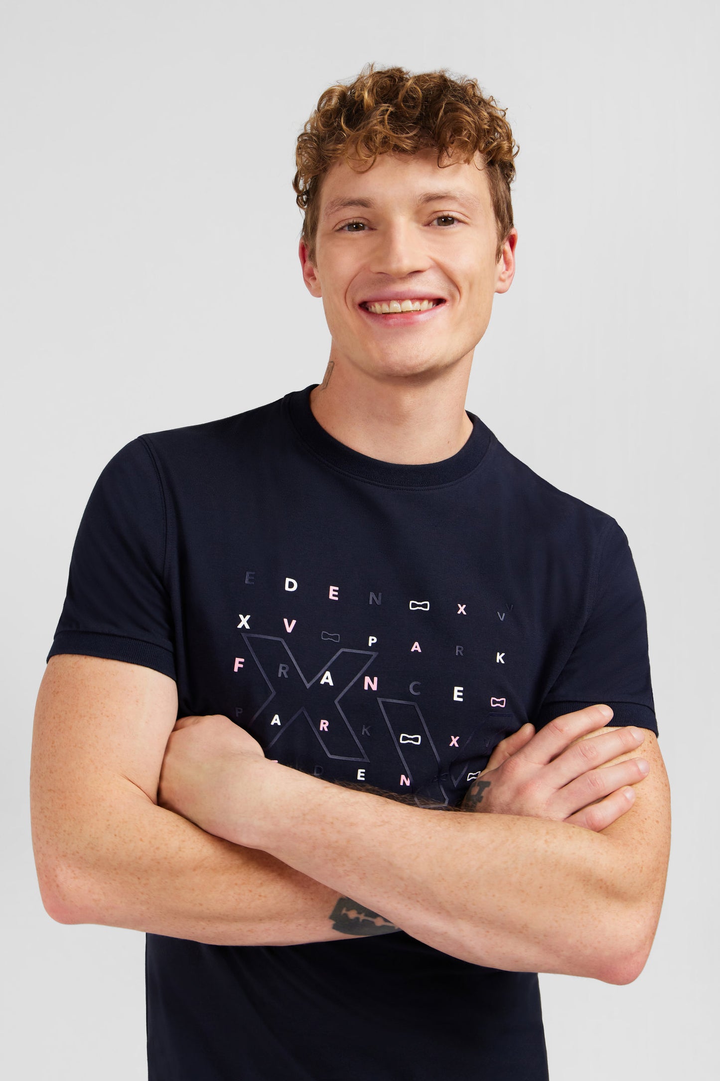 Navy blue printed short-sleeved T-shirt