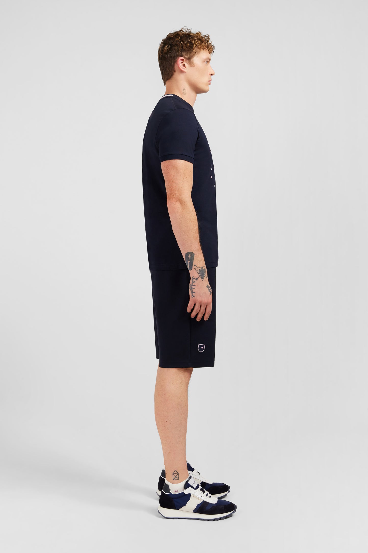 Navy blue printed short-sleeved T-shirt
