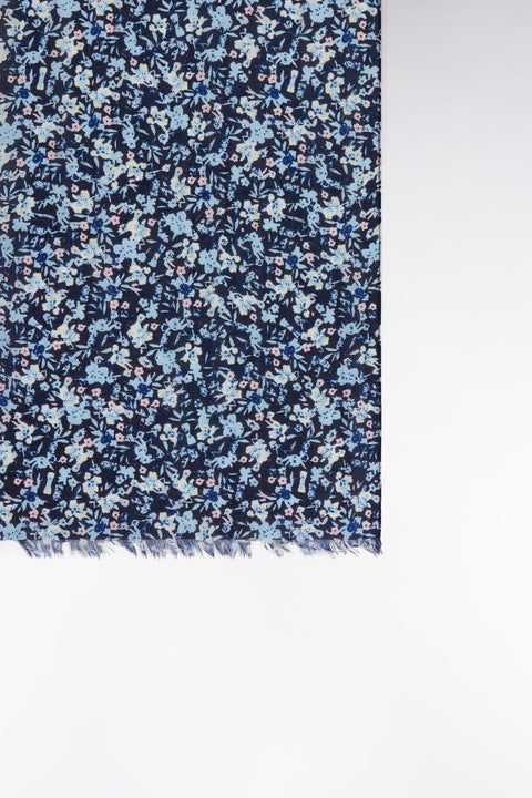 Cotton and silk scarf with blue floral print - Image 3