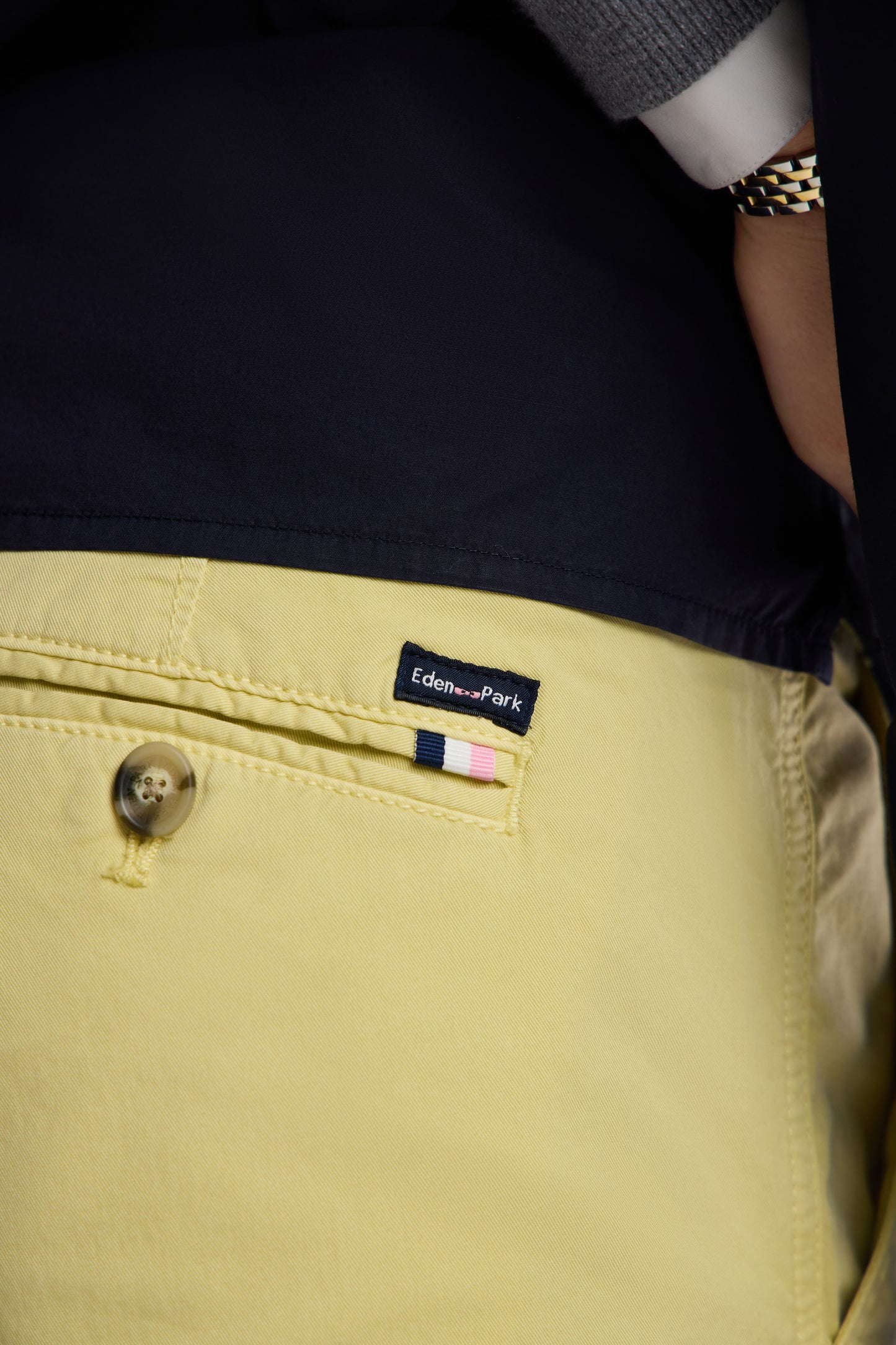 Pantalon chino sans plis en coton stretch ivoire coupe droite