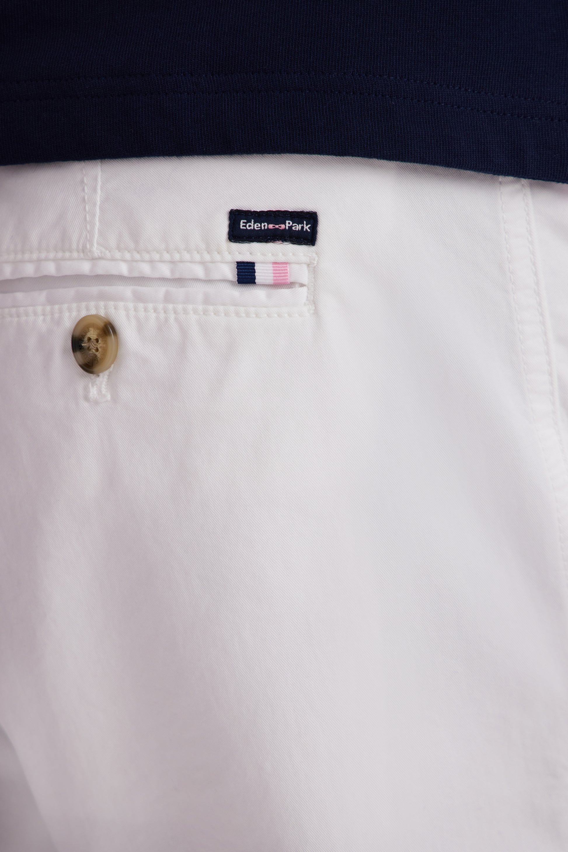 Bermuda chino en coton stretch blanc coupe droite