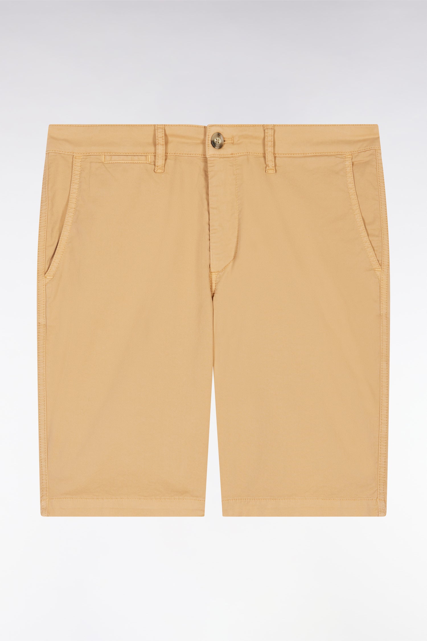 Bermuda chino en coton stretch camel coupe droite