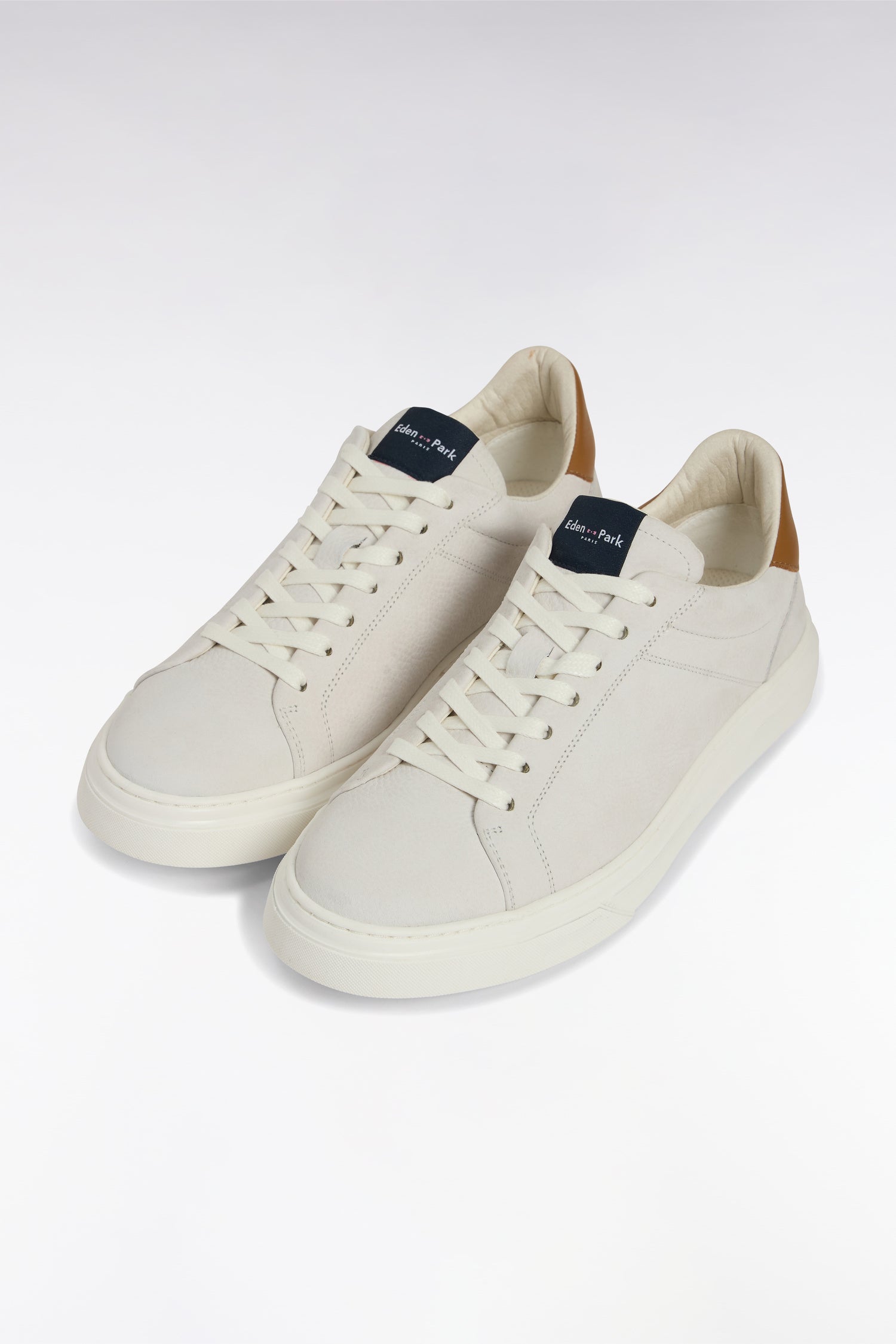 Baskets basses en cuir blanc