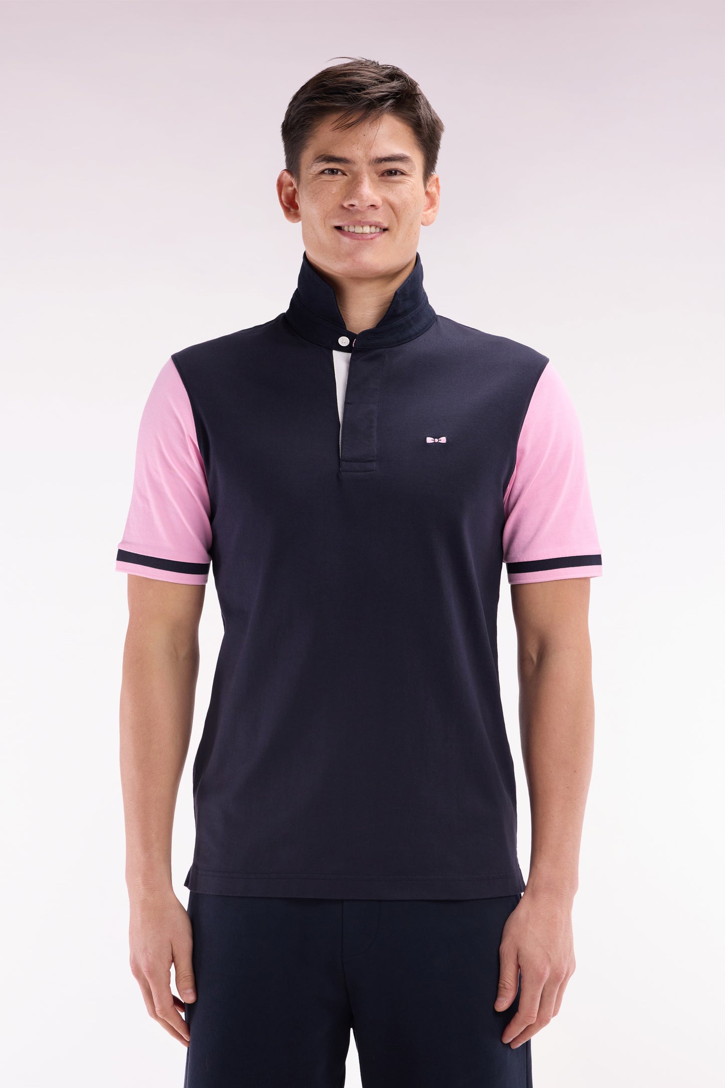 Straight-cut short-sleeved rugby shirt in navy and pink cotton with back embroidery