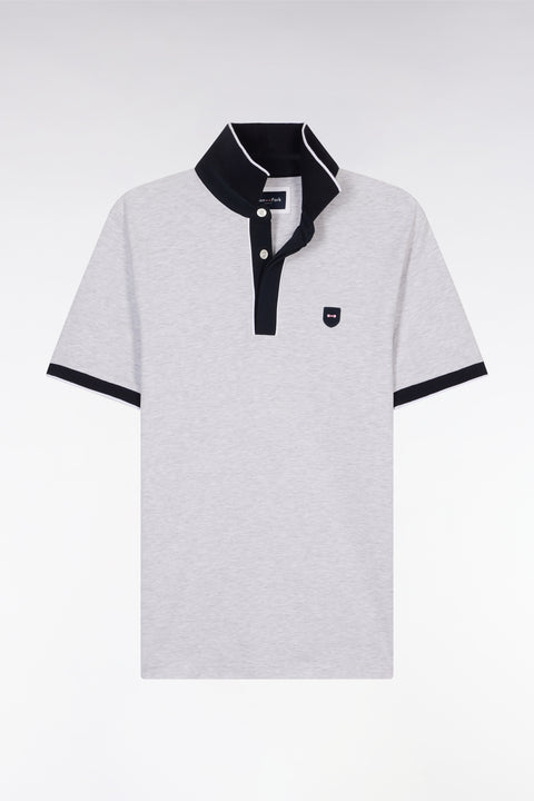 Polo uni à manches courtes en coton stretch gris passepoil contrasté coupe ajustée - Image 2