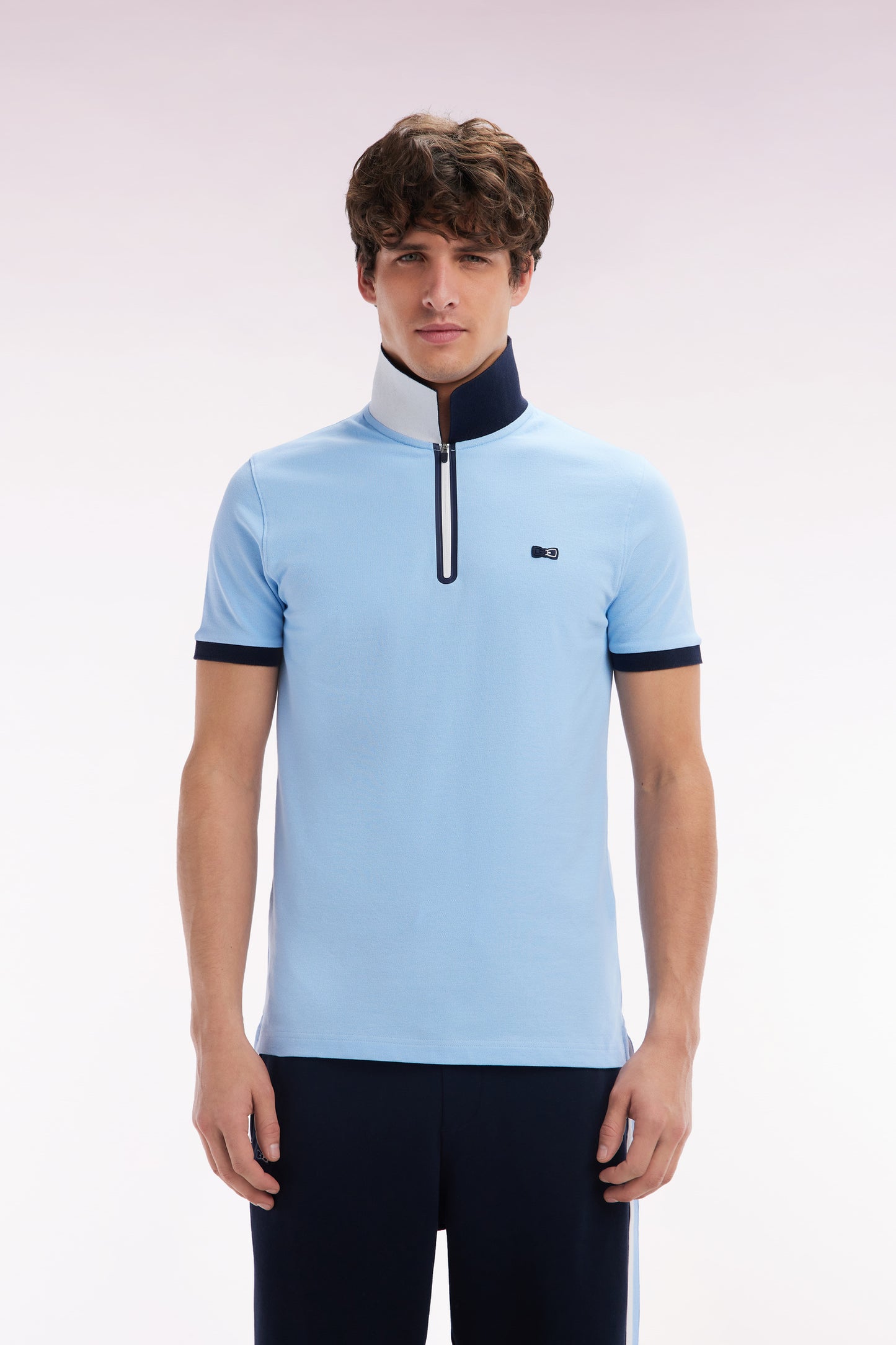 Slim-fit short-sleeved zip-up polo shirt in sky blue stretch cotton