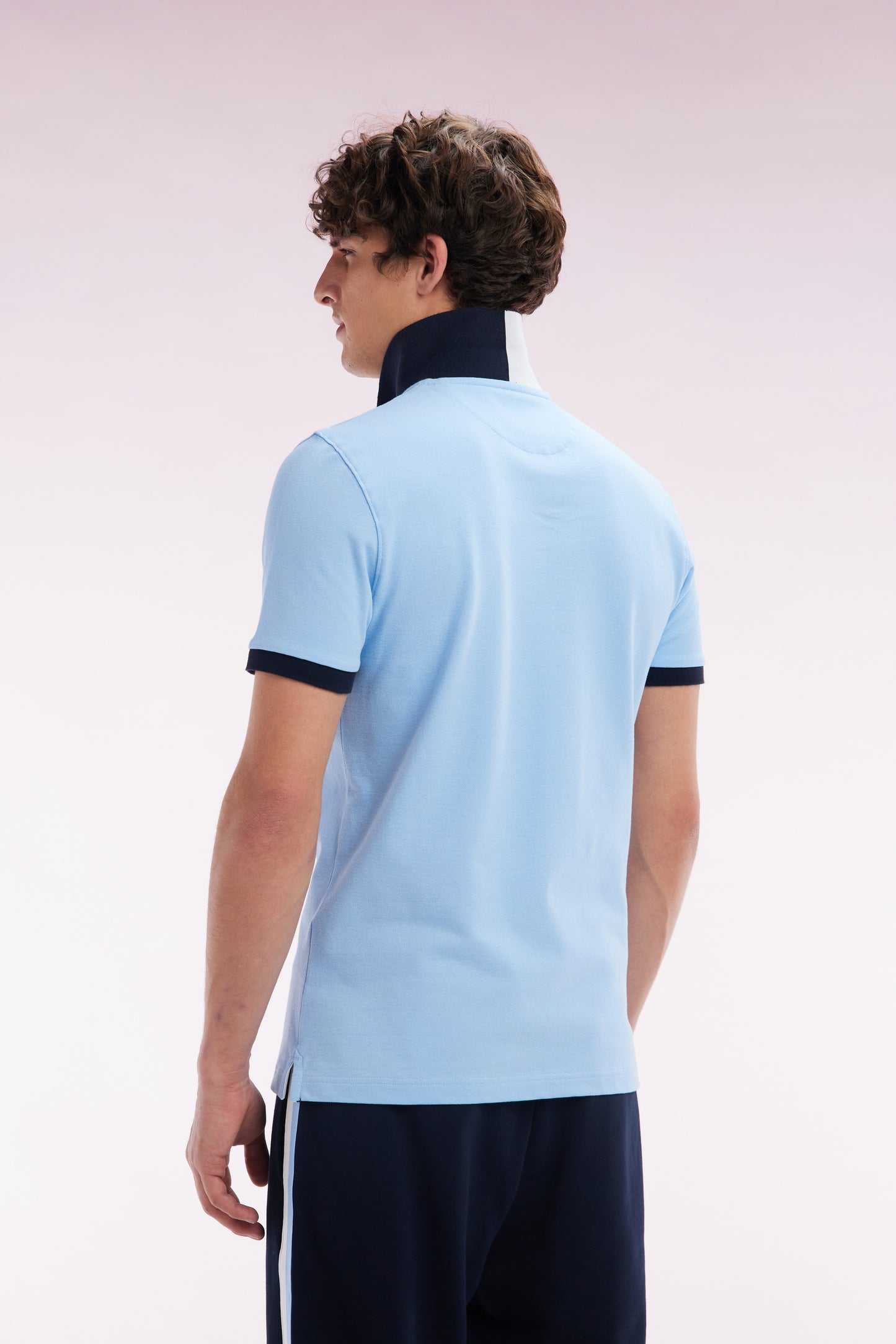 Slim-fit short-sleeved zip-up polo shirt in sky blue stretch cotton