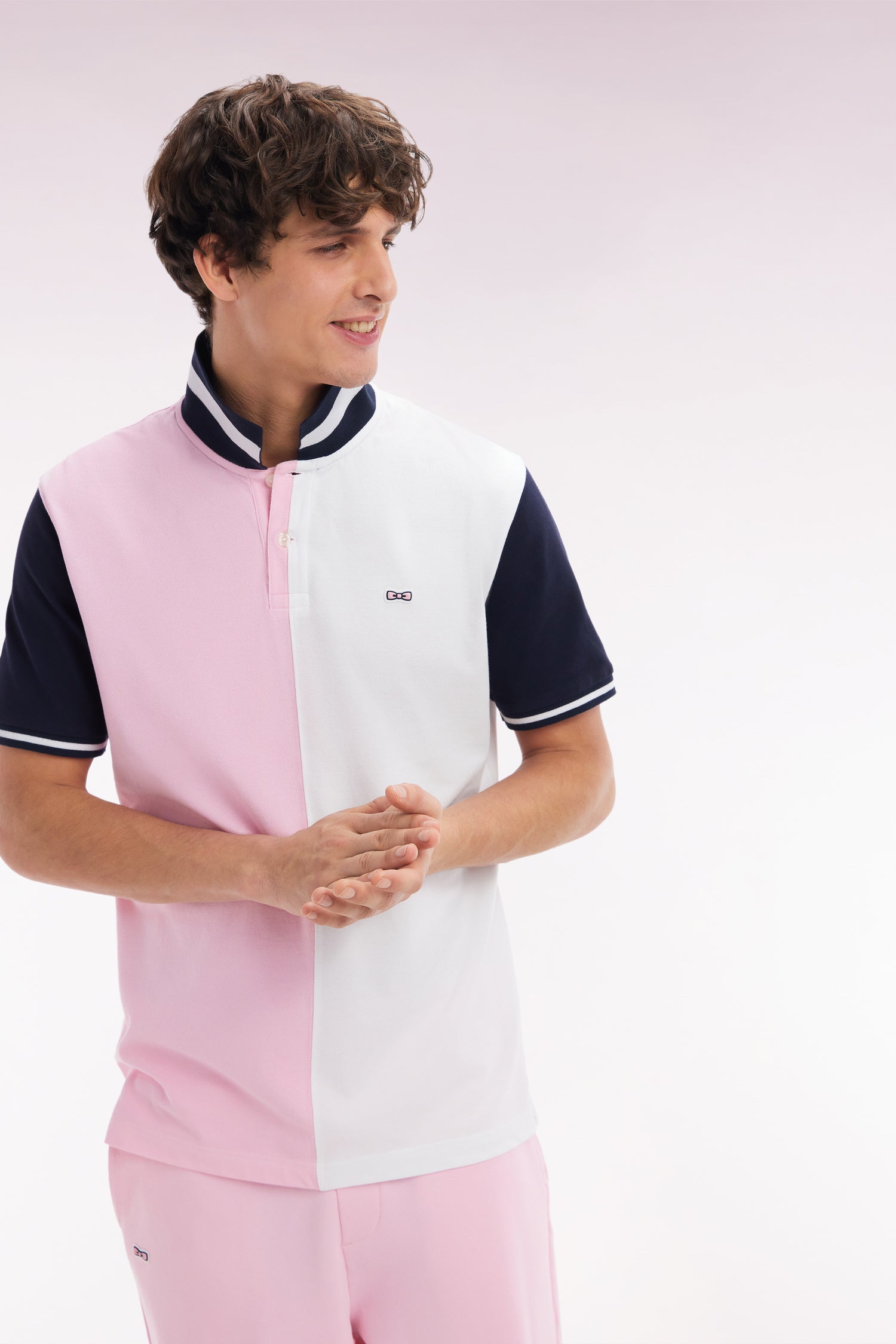 Polo à manches courtes en coton bicolore rose et blanc coupe décontractée