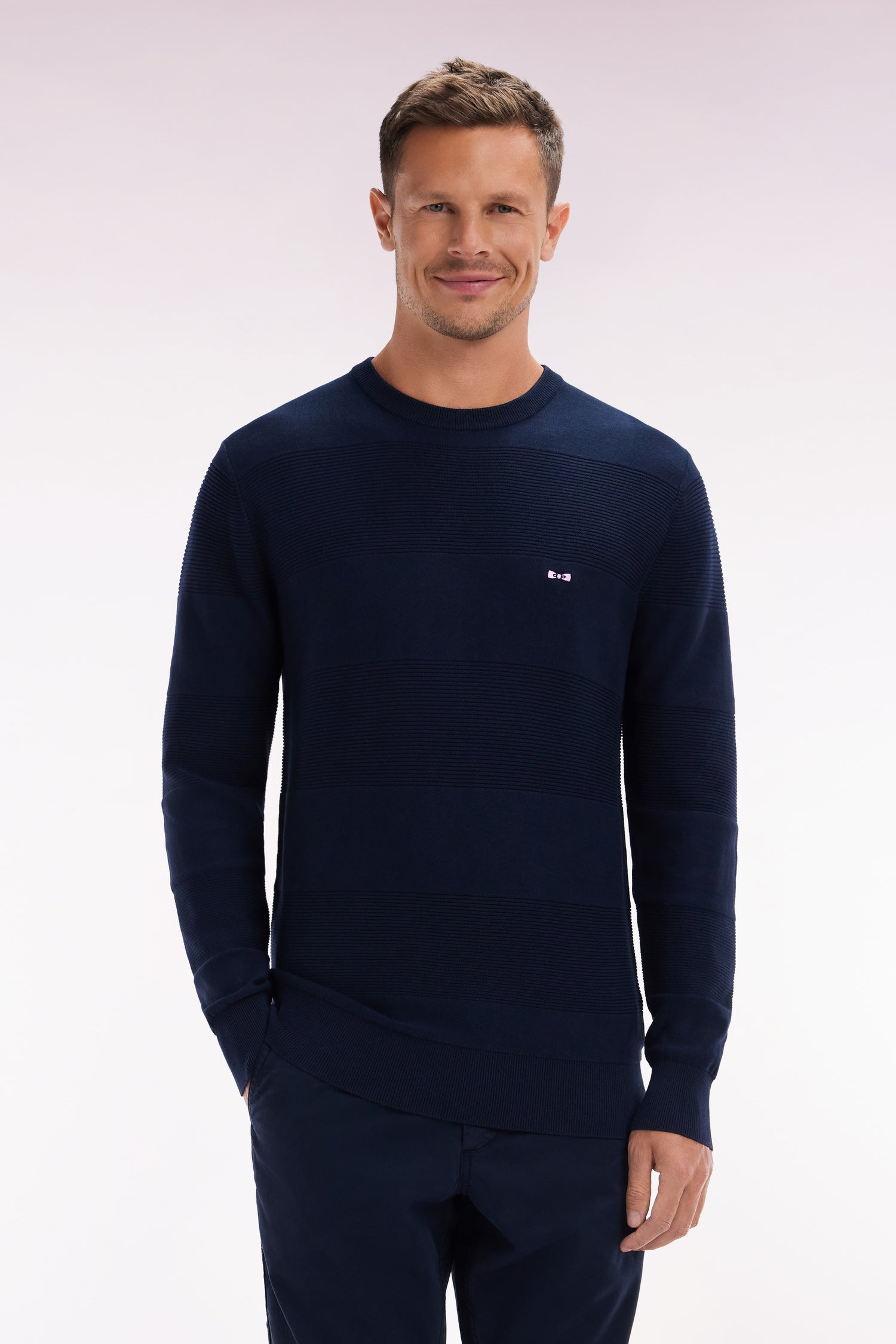 Pull col rond en tricot de coton marine coupe droite