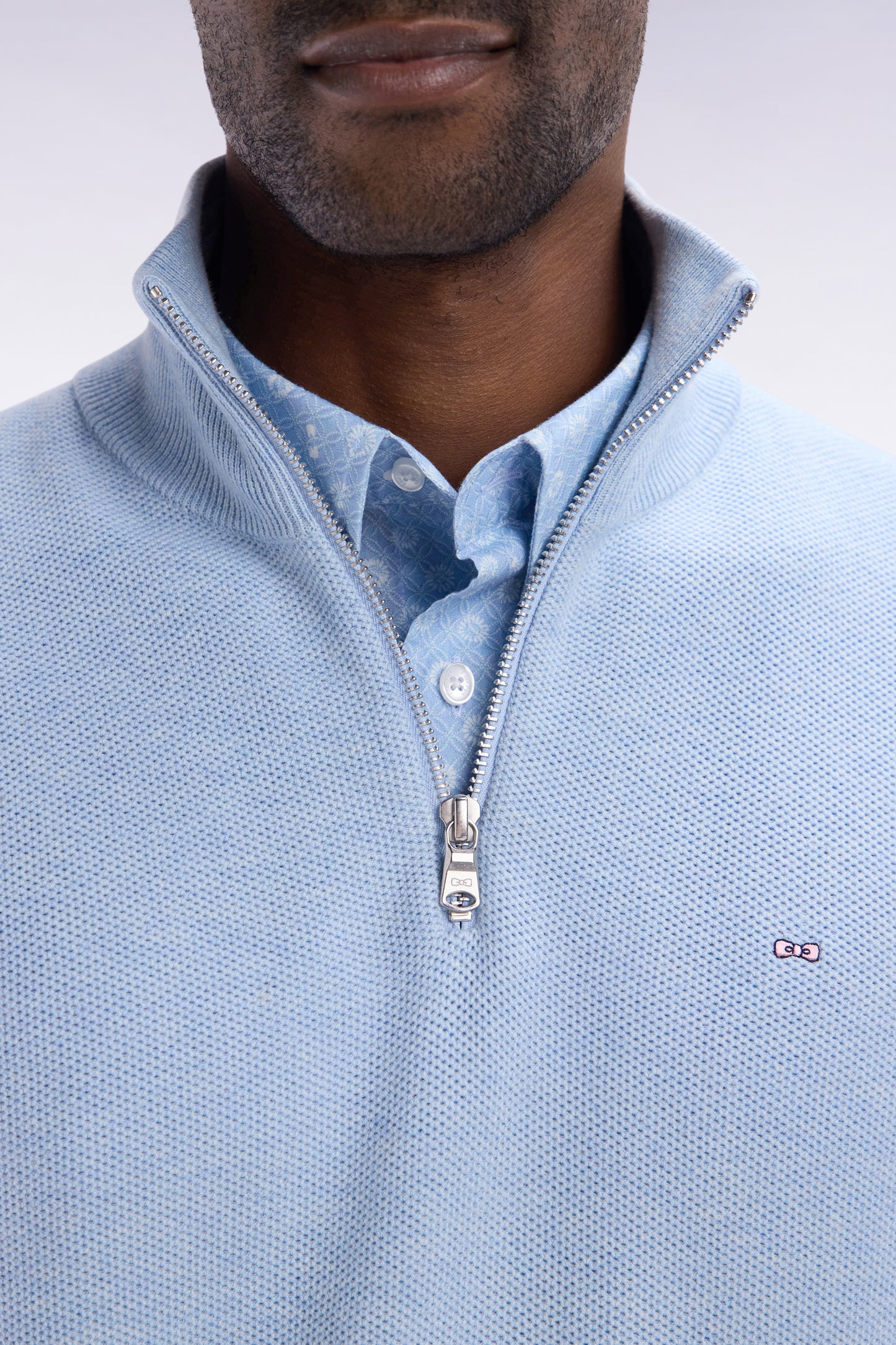 Pull col camionneur en coton nid d'abeille ciel coupe droite