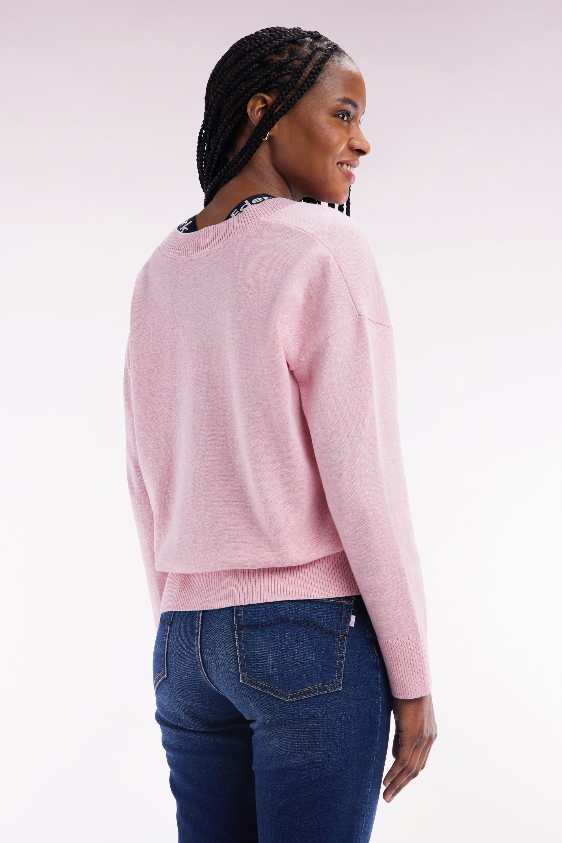 Pull col V en coton rose coupe décontractée