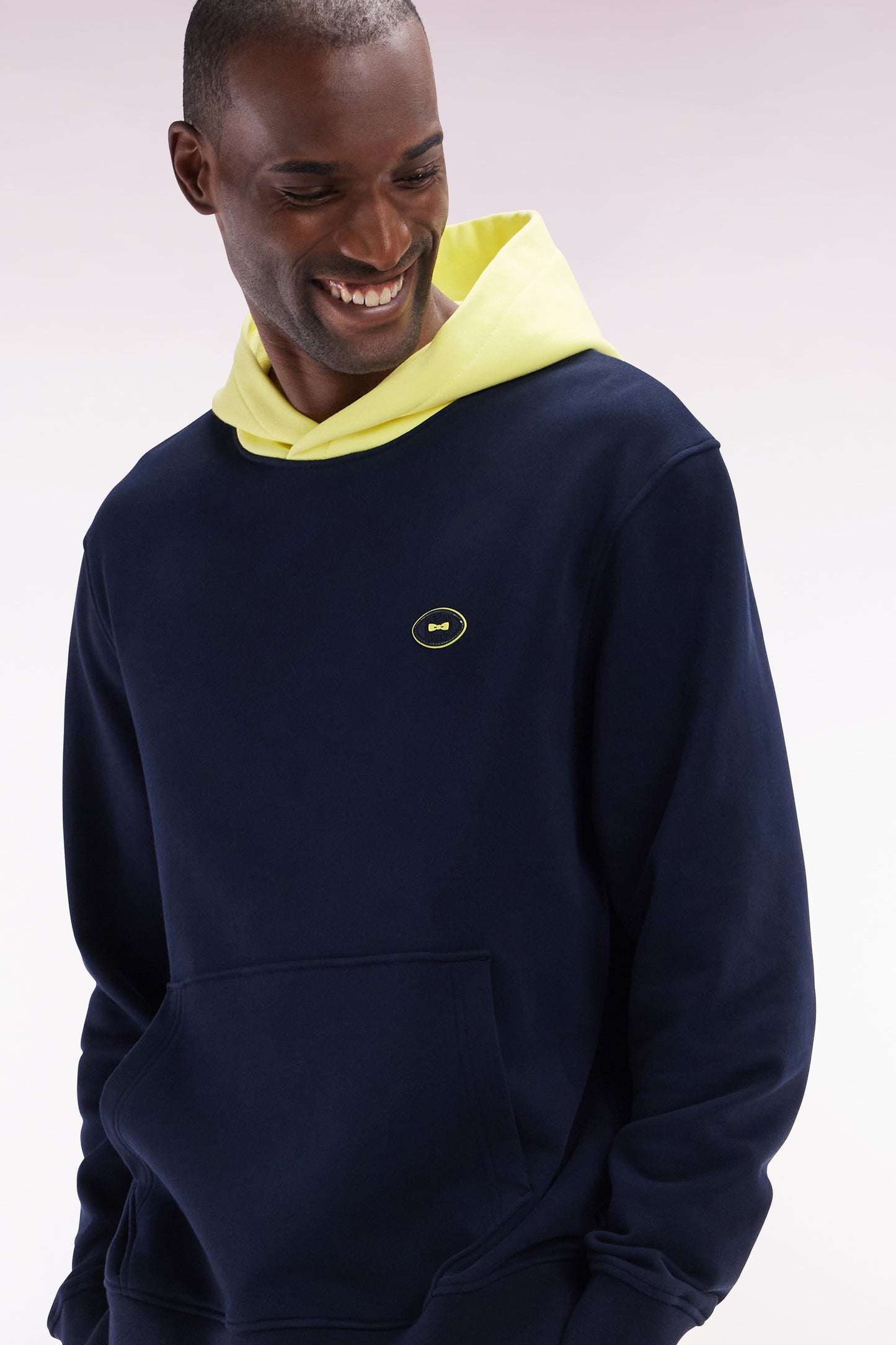 Sweatshirt en molleton coton bicolore jaune coupe décontractée