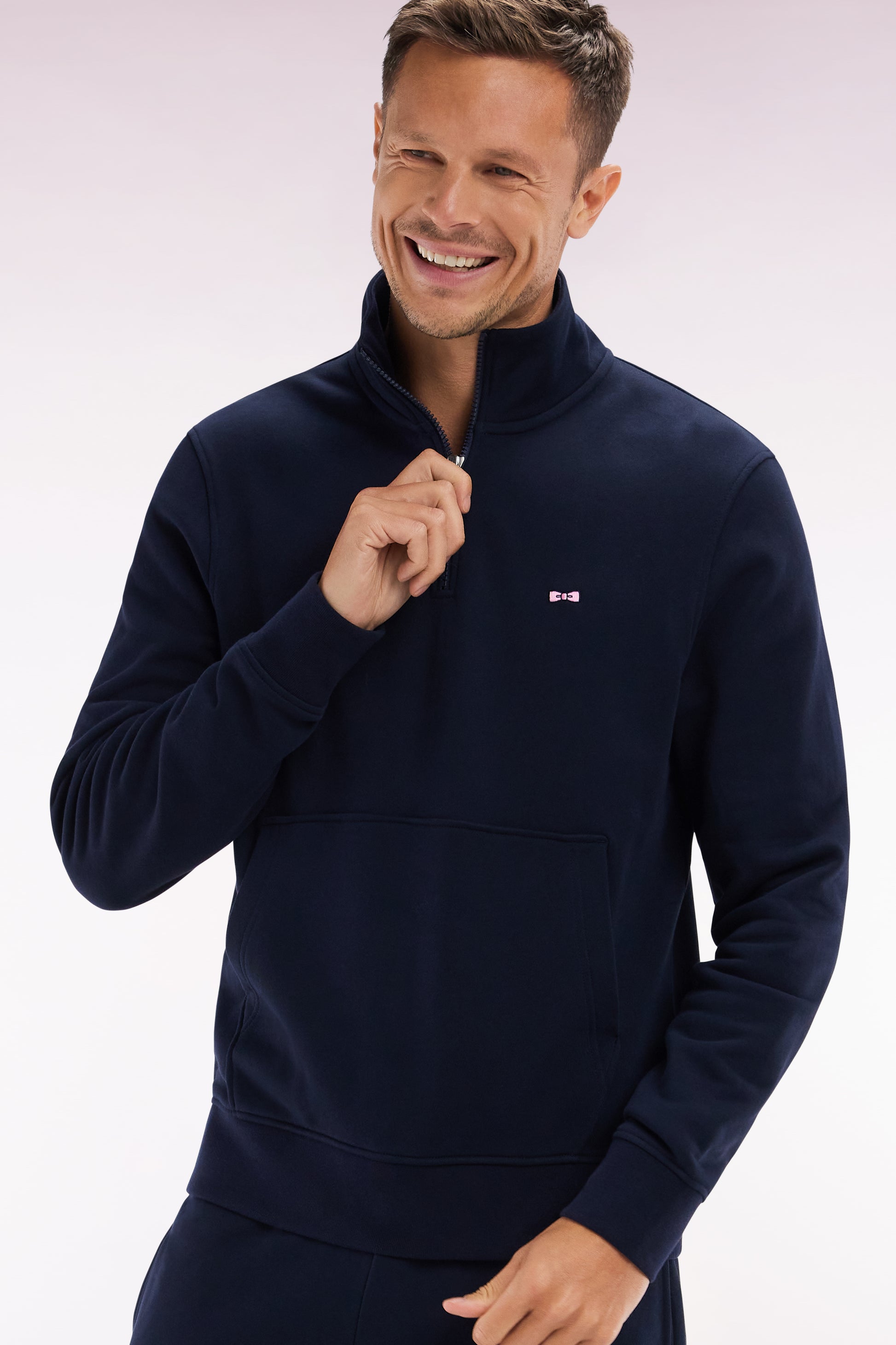 Sweatshirt à col zippé en coton marine coupe droite
